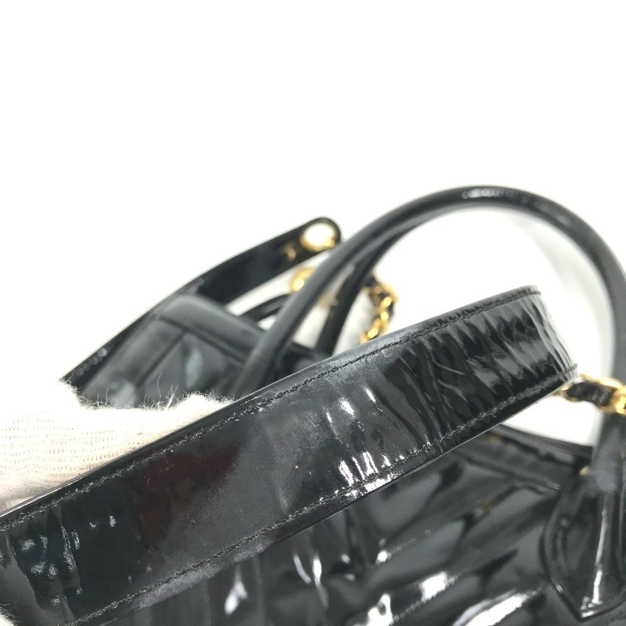 Chanel Black Gold Patent Leather Handbag Shoulder Bag Tote Bag (Pre-Owned)