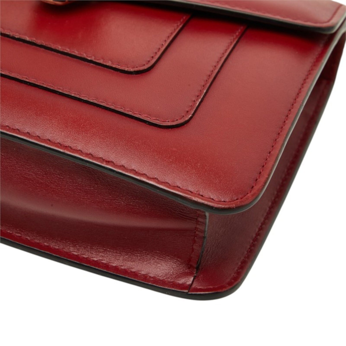 Bvlgari Red Color Wine Leather Shoulder Bag (Pre-Owned)