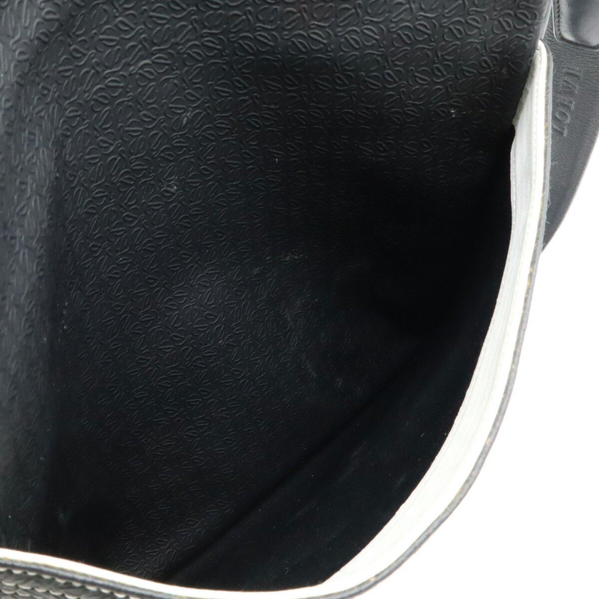 Loewe Black Pvc Leather Shoulder Bag (Pre-Owned)