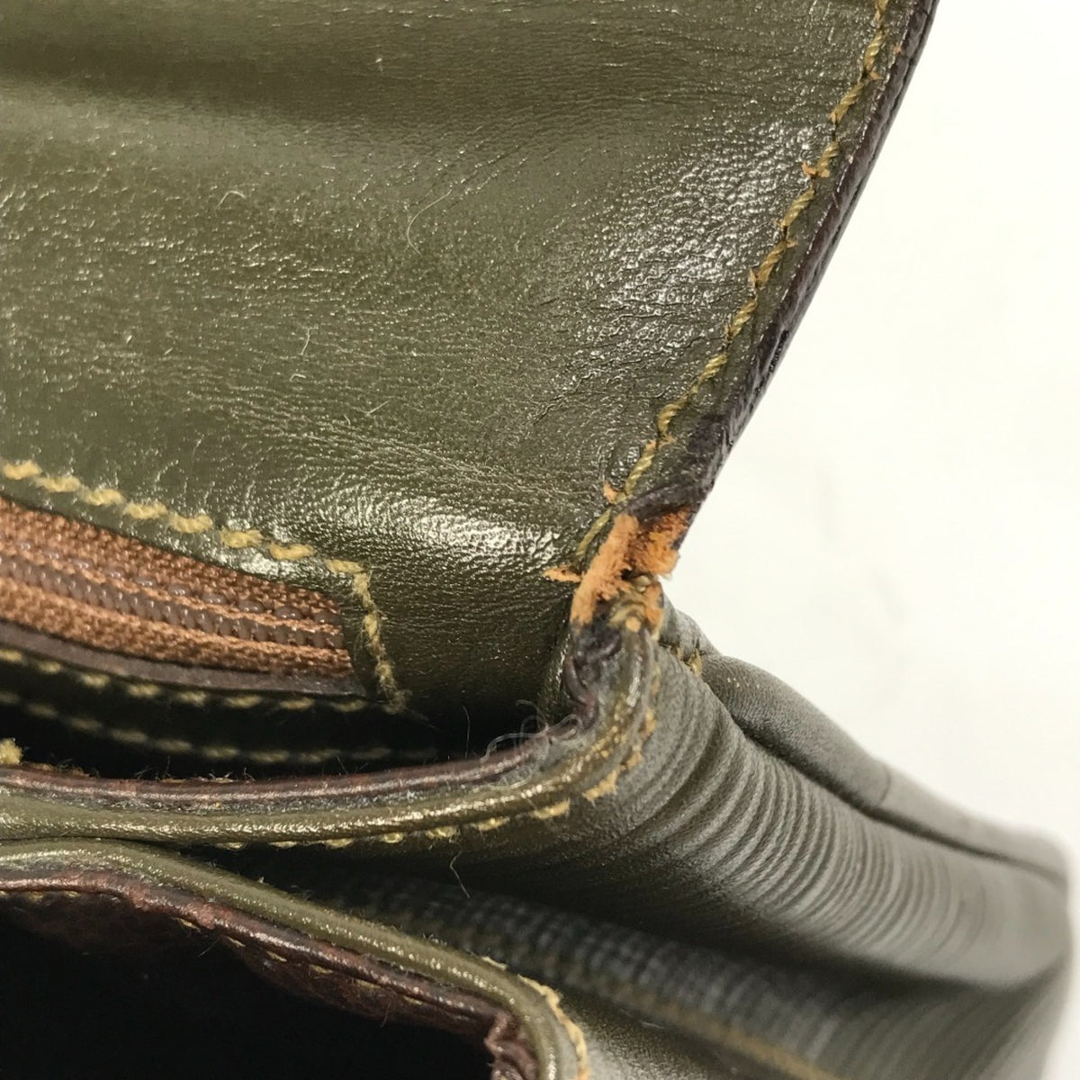 Fendi Khaki Leather Handbag Shoulder Bag (Pre-Owned)