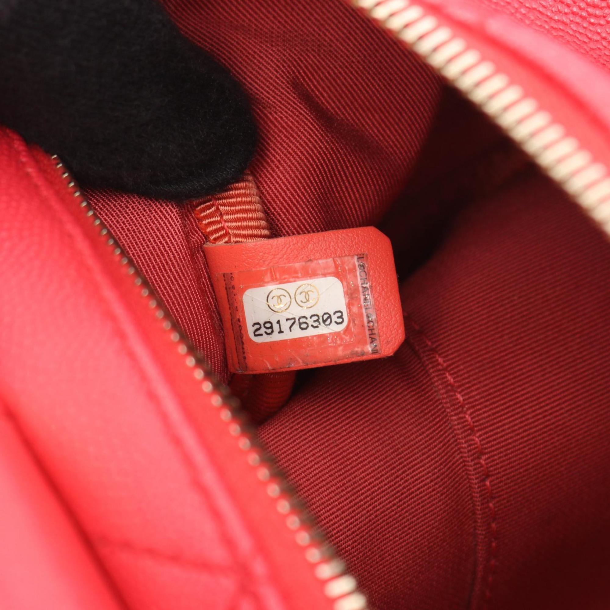 Chanel Red Color Leather Leather Shoulder Bag (Pre-Owned)
