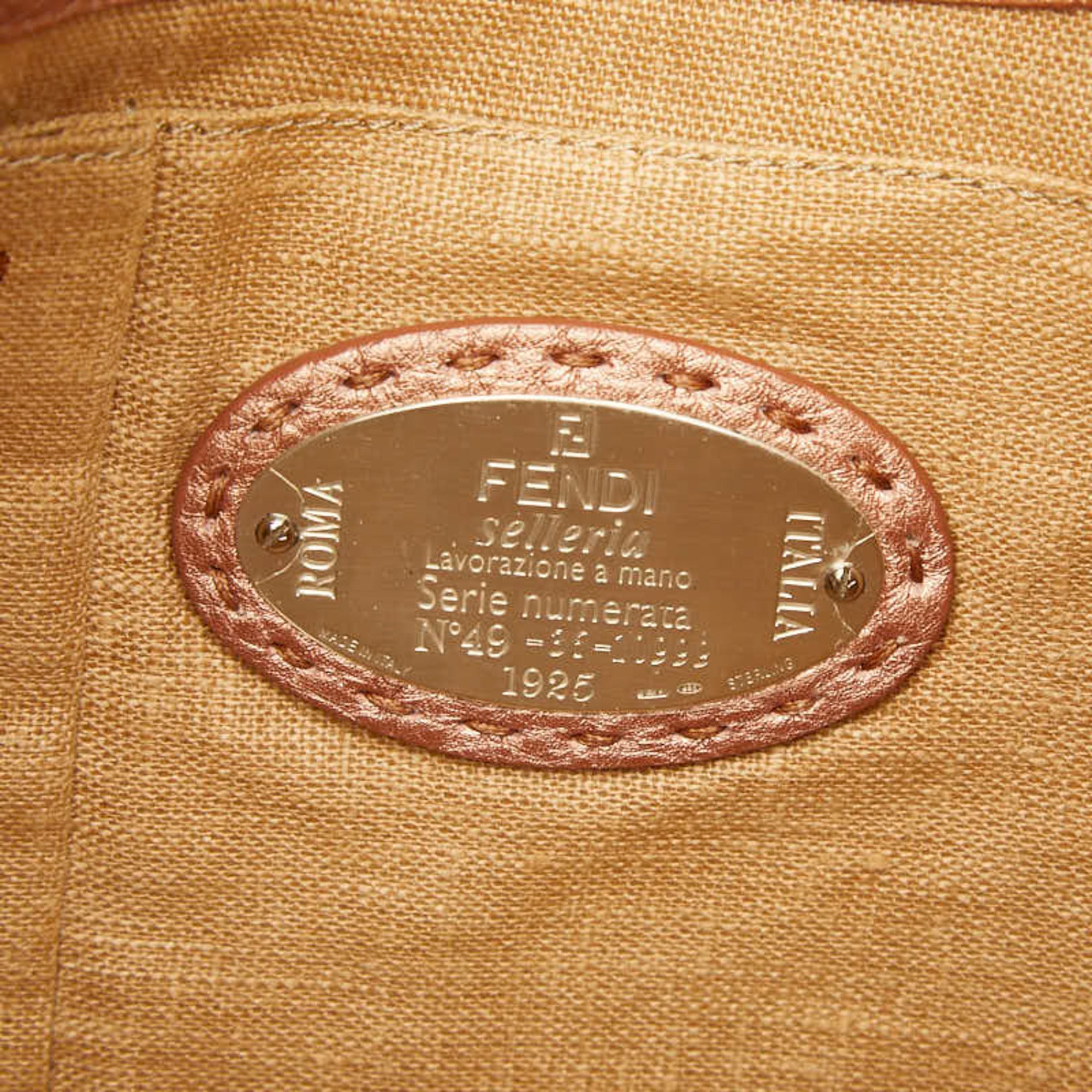 Fendi Pink Leather Shoulder Bag (Pre-Owned)