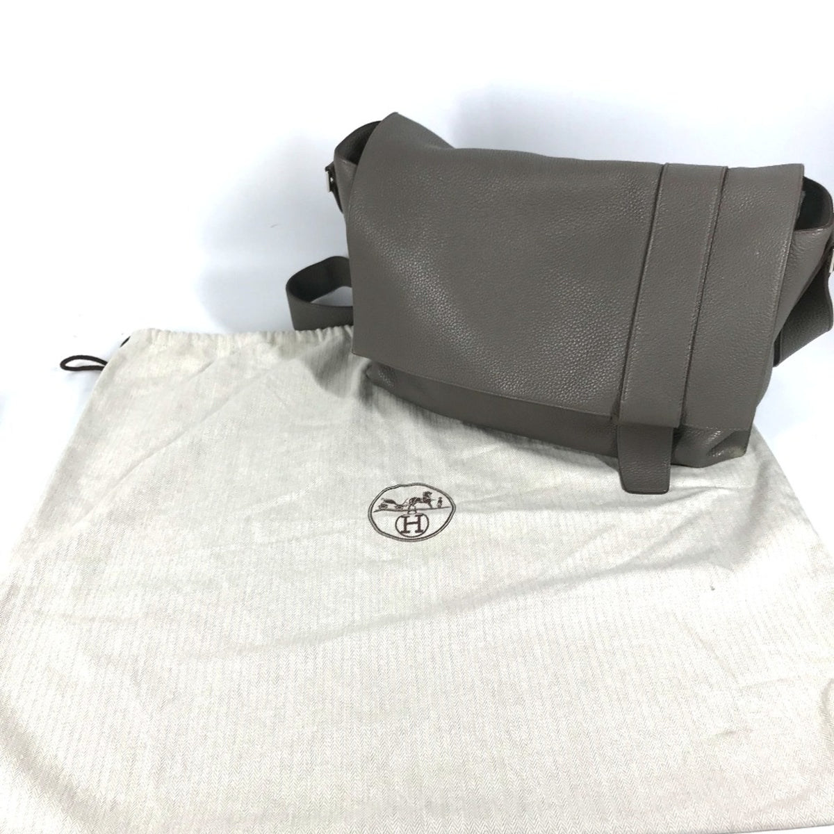 Hermes Gray Leather Shoulder Bag (Pre-Owned)