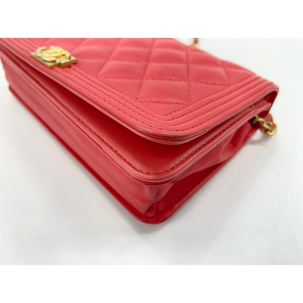 Chanel Boy Chanel Pink Shoulder Bag (Pre-Owned)