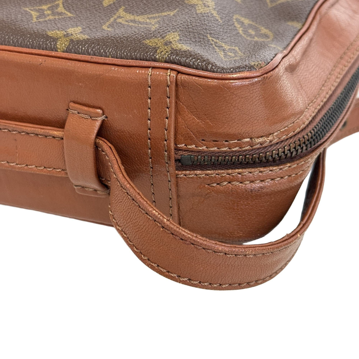 Louis Vuitton Brown Monogram Leather Shoulder Bag (Pre-Owned)