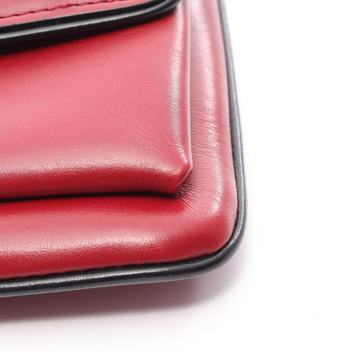 Gucci Black Red Color Leather Shoulder Bag (Pre-Owned)