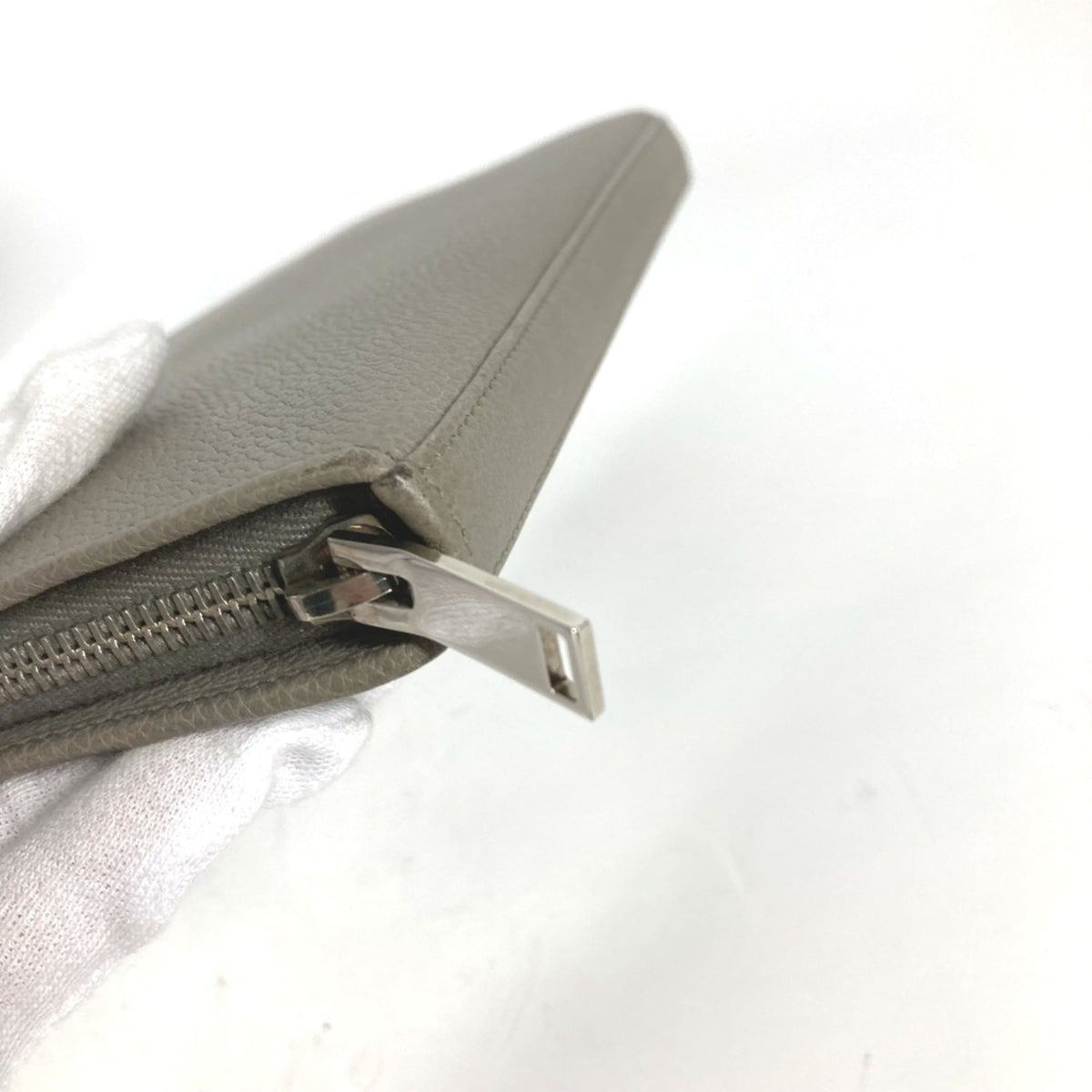 Saint Laurent Gray Leather Long Wallet (Bi-Fold) (Pre-Owned)