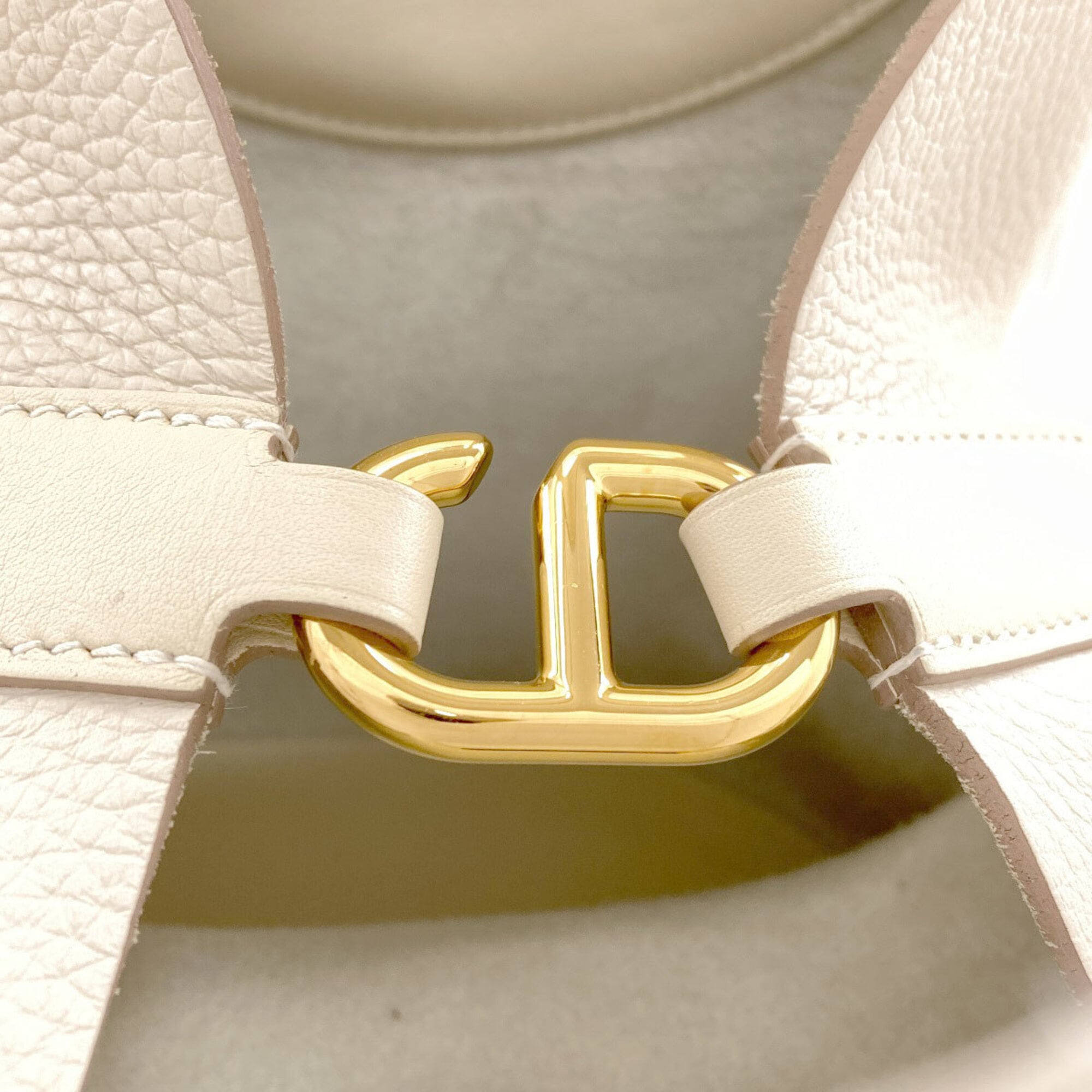Hermes Cream Taurillon Clemence Leather Handbag (Pre-Owned)