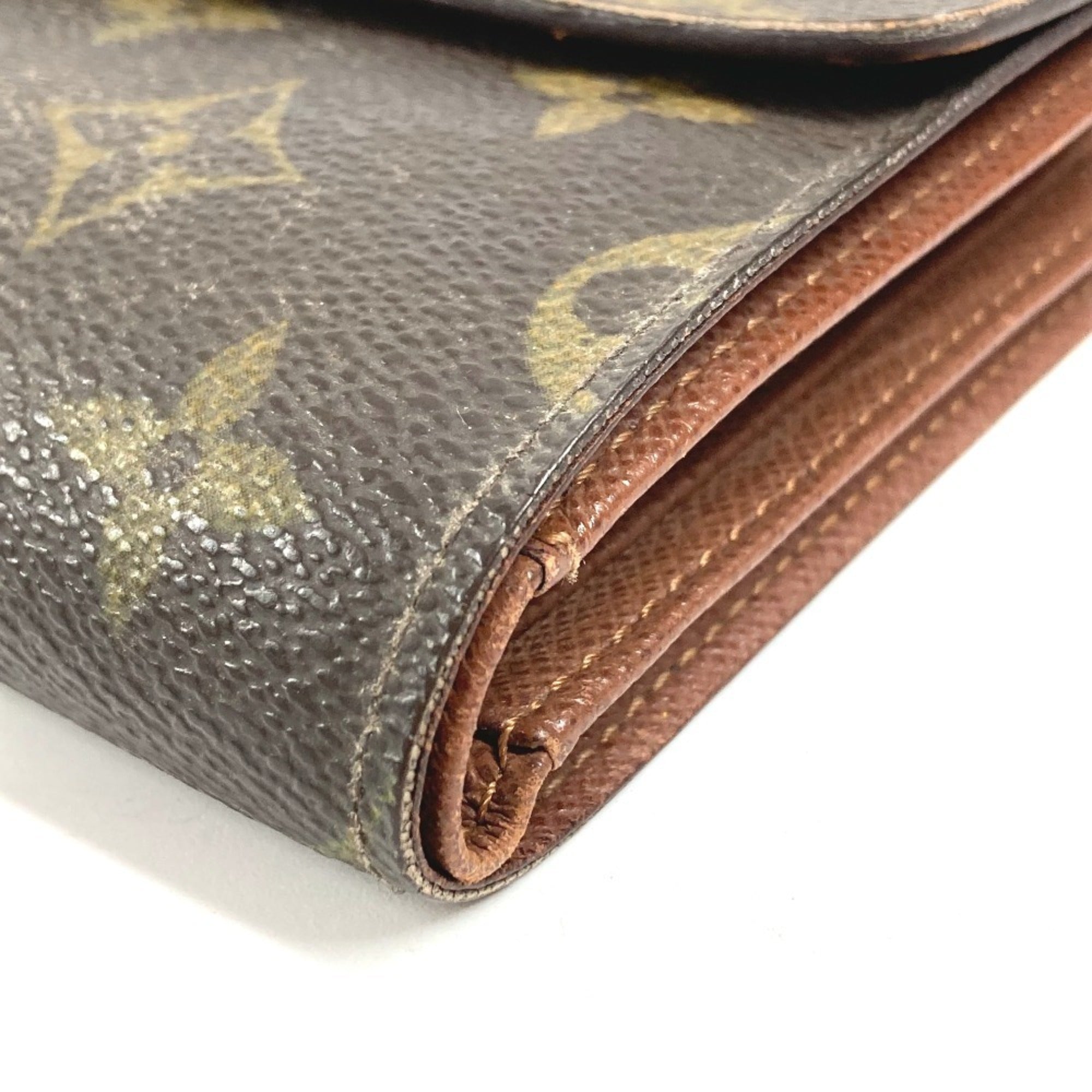 Louis Vuitton Monogram Brown Monogram Wallet (Tri-Fold) (Pre-Owned)