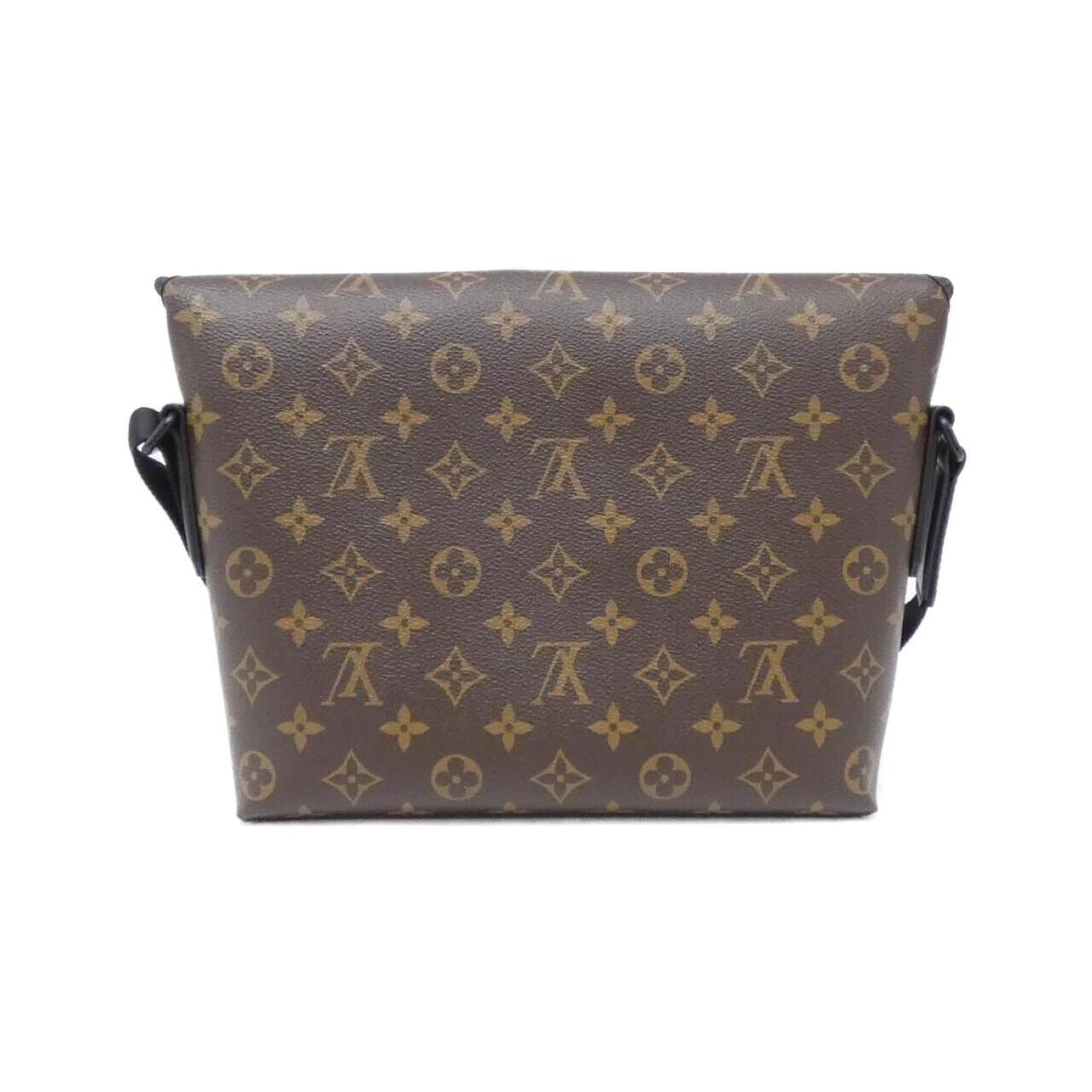Louis Vuitton Marron Coated Canvas Shoulder Bag (Pre-Owned)