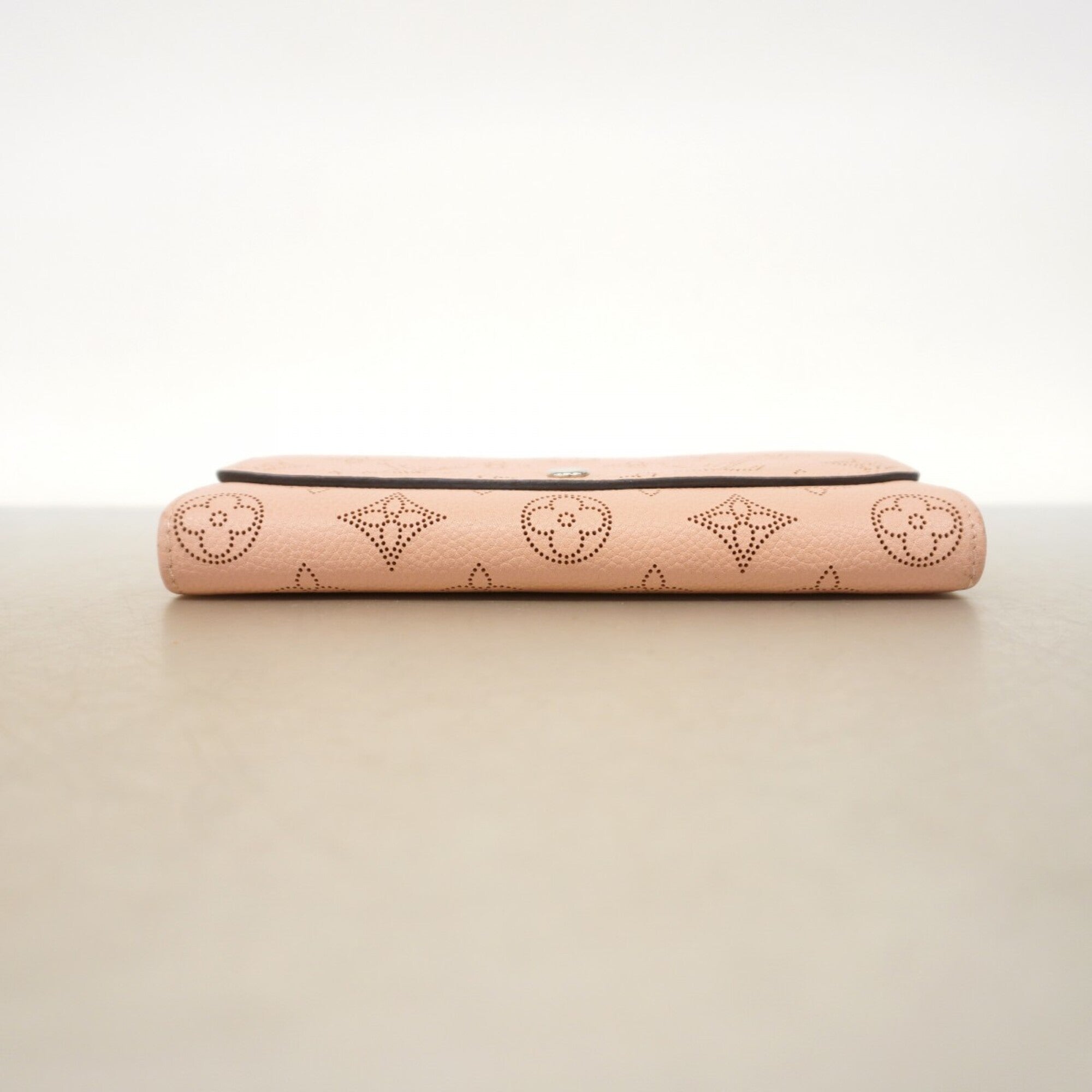 Louis Vuitton Magnolia Long Wallet (Bi-Fold) (Pre-Owned)