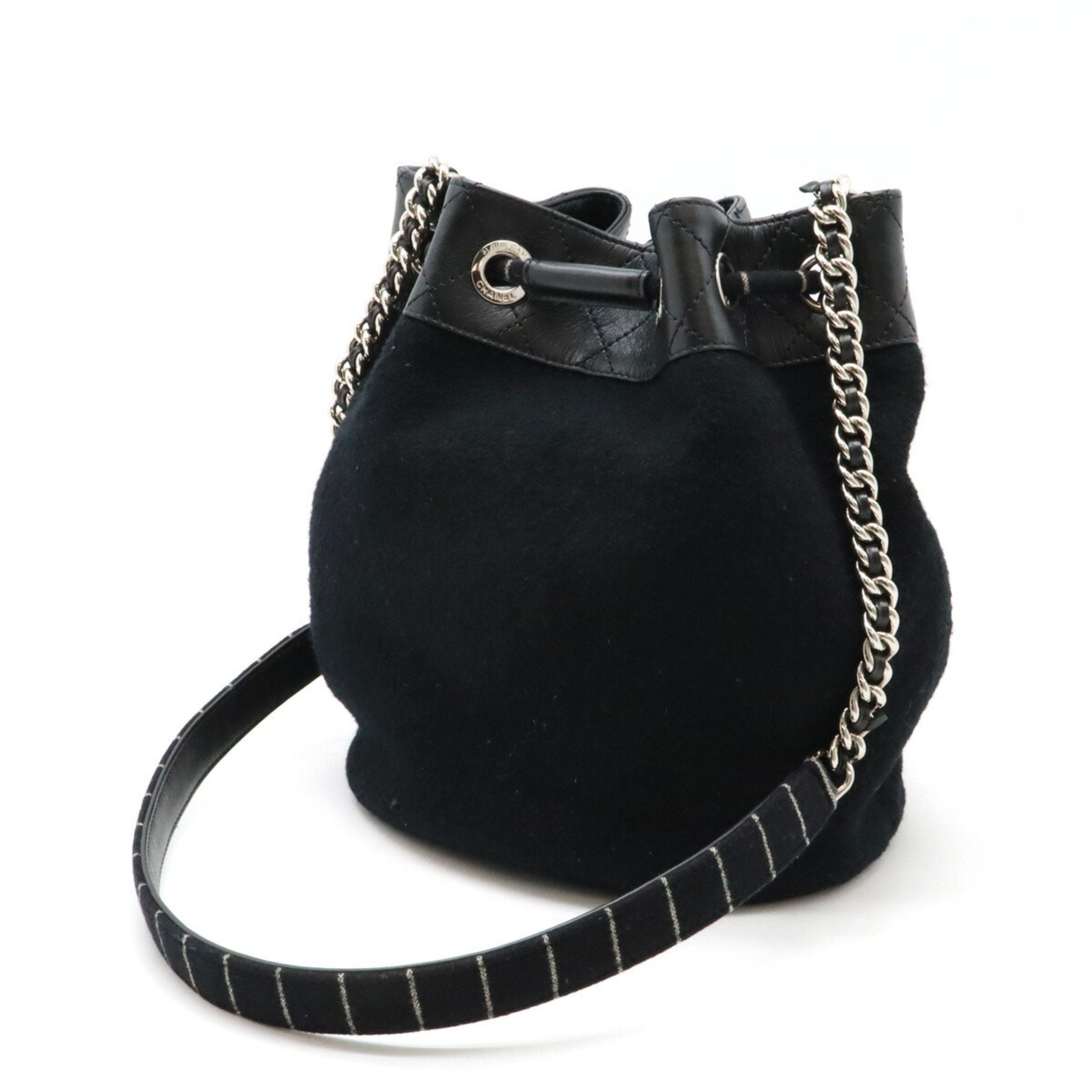 Chanel Black Red Color Wool Leather Shoulder Bag (Pre-Owned)