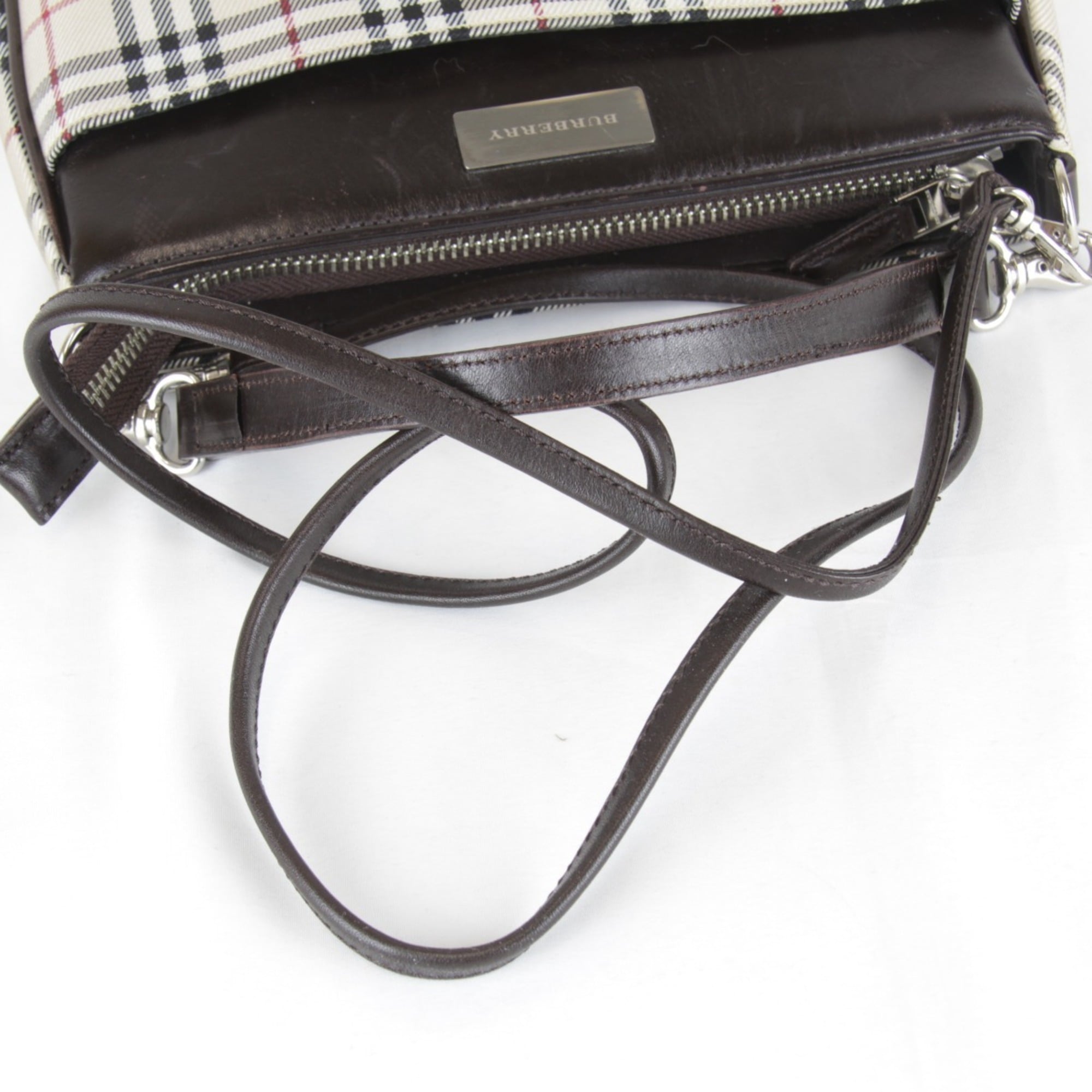 Burberry Beige Canvas Shoulder Bag (Pre-Owned)