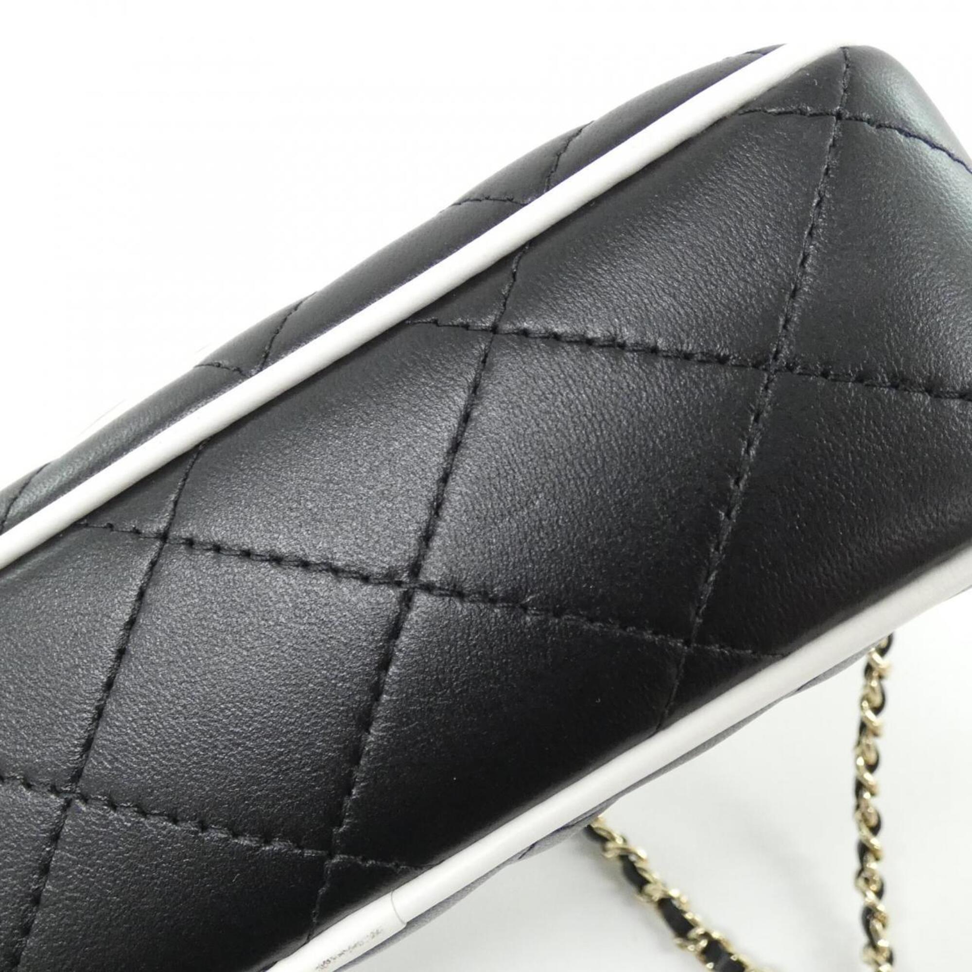 Chanel Black White Leather Handbag Shoulder Bag (Pre-Owned)