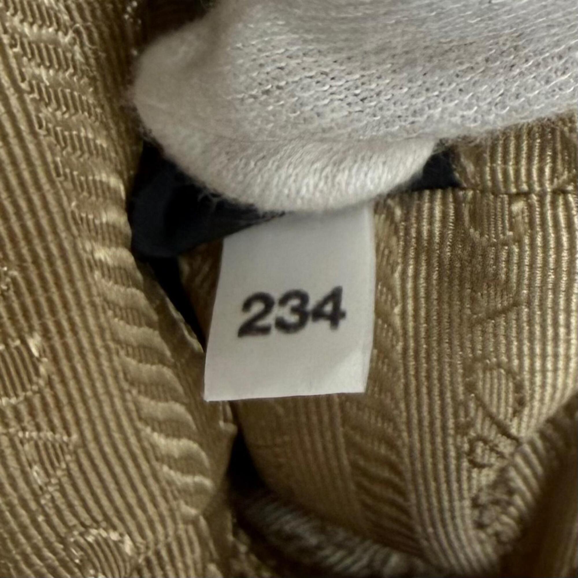 Prada Beige Pouch (Pre-Owned)