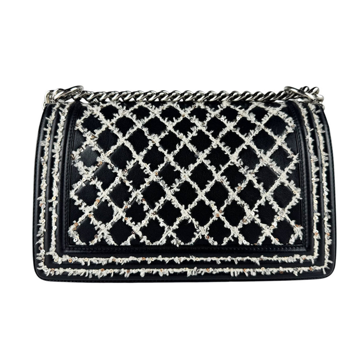 Chanel Black White Leather Shoulder Bag (Pre-Owned)