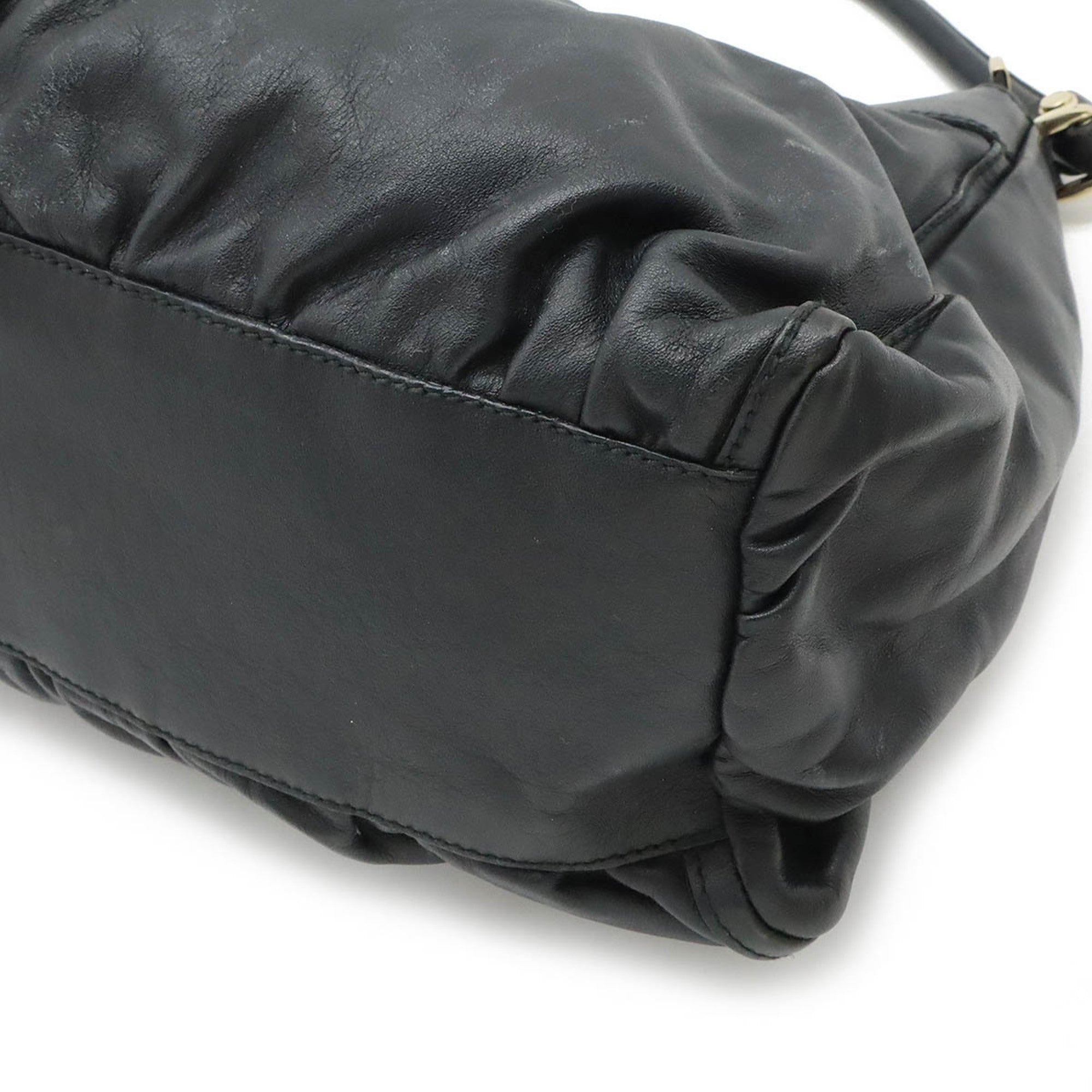 Gucci Abbey Black Leather Shoulder Bag (Pre-Owned)