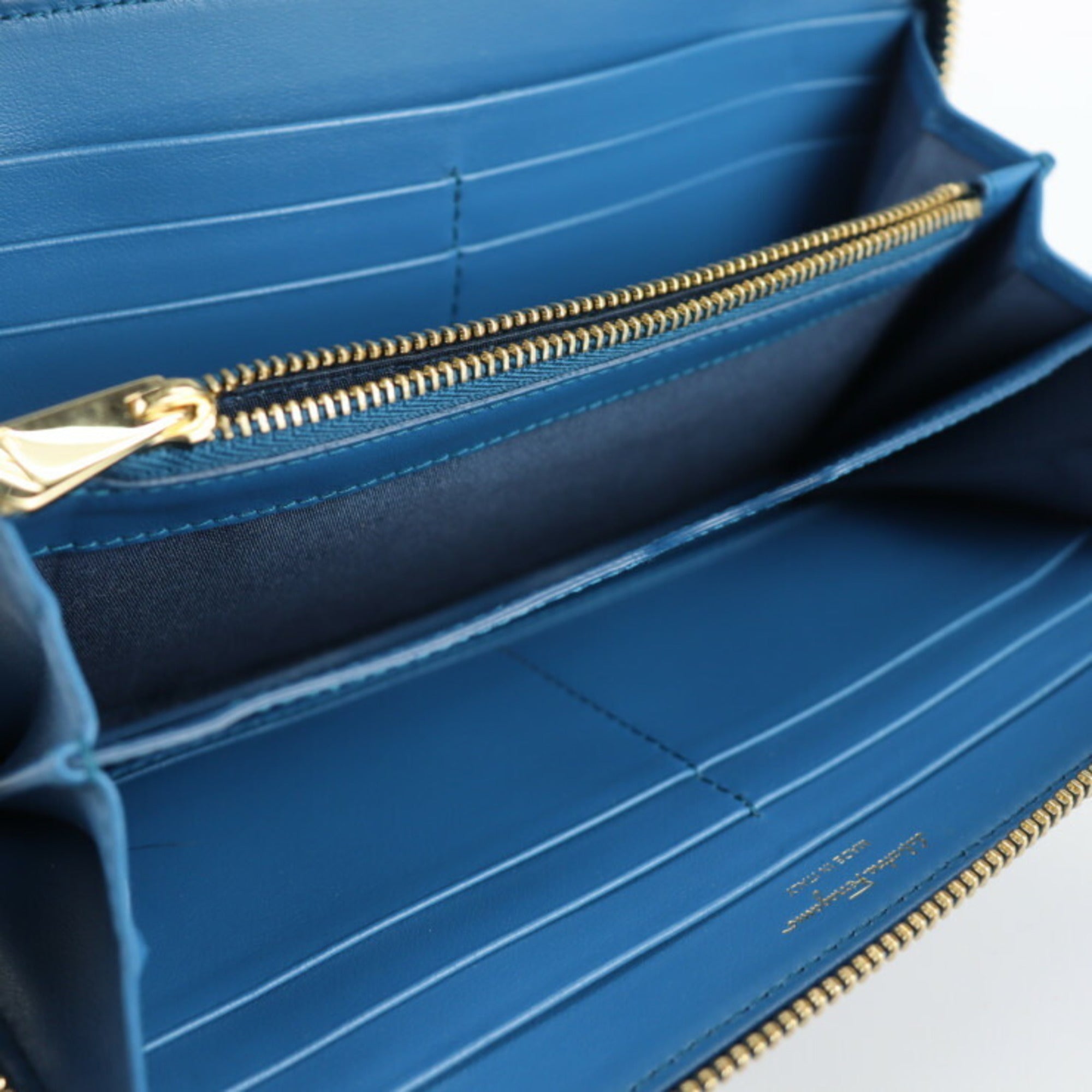 Salvatore Ferragamo Gancini Blue Leather Long Wallet (Bi-Fold) (Pre-Owned)