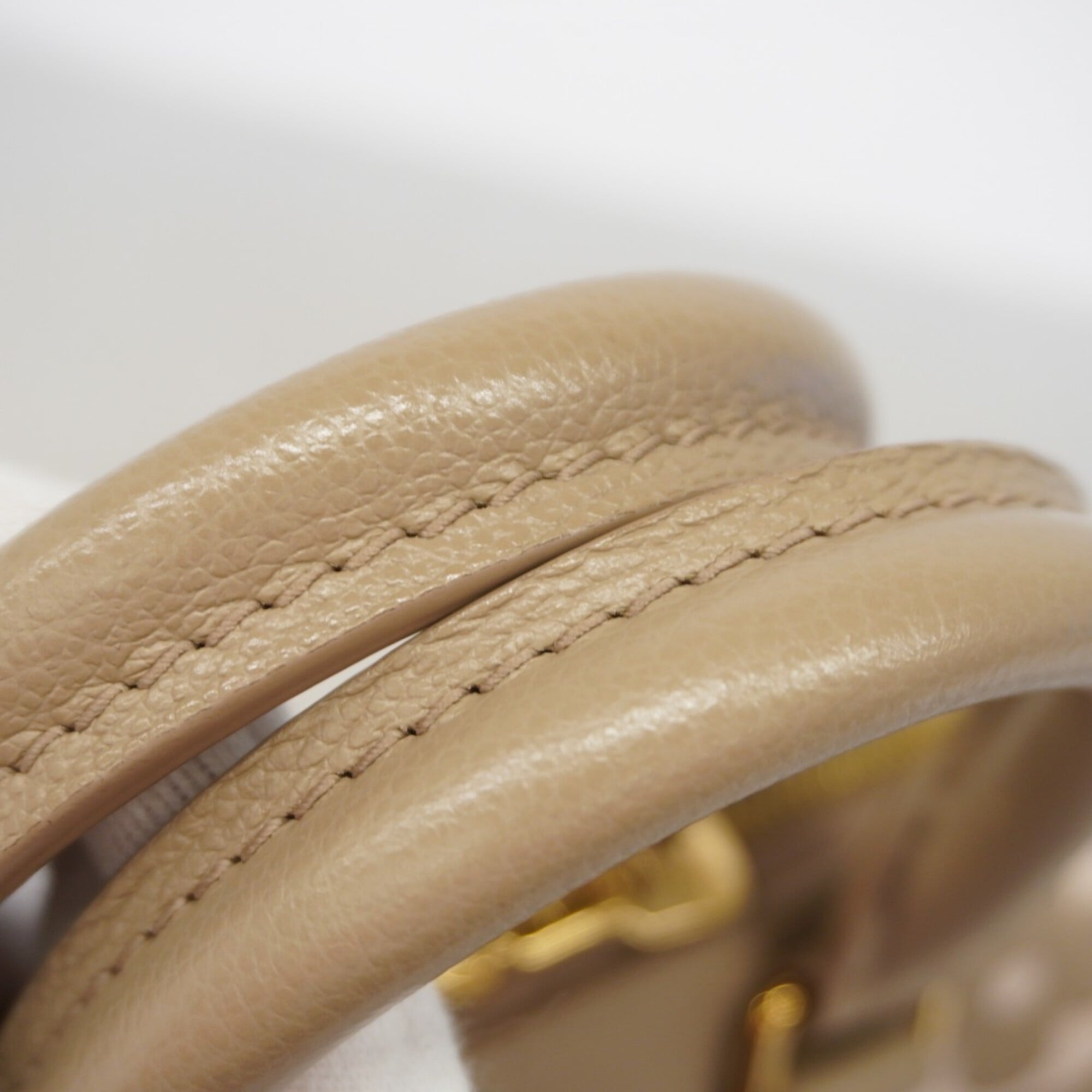 Louis Vuitton Cream Tourterelle Handbag (Pre-Owned)