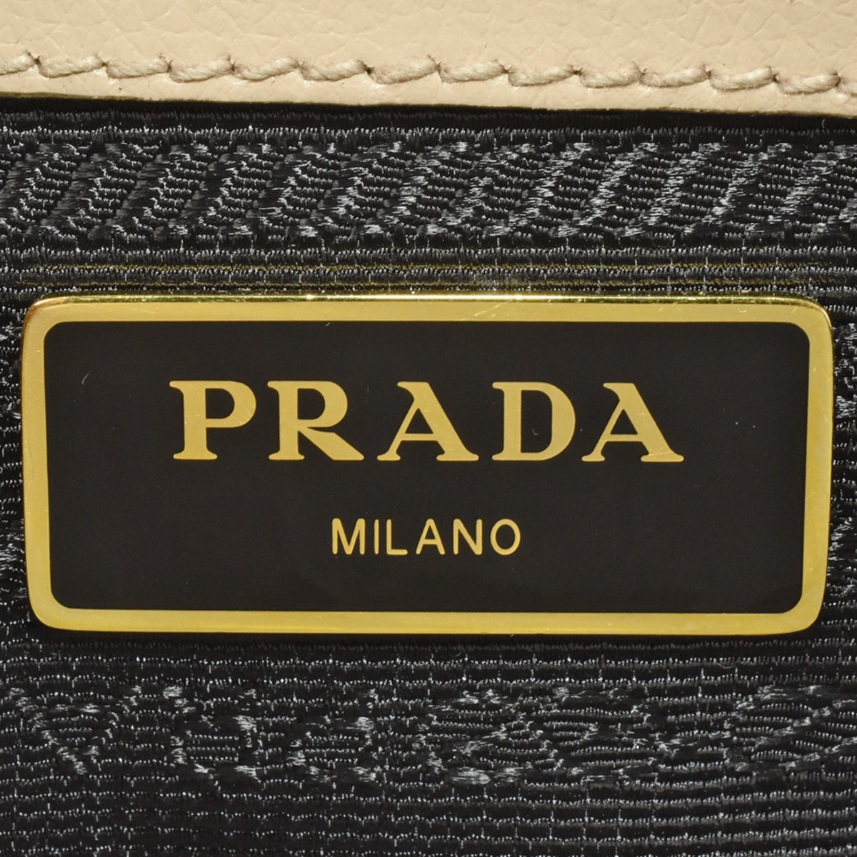 Prada Beige Leather Shoulder Bag (Pre-Owned)