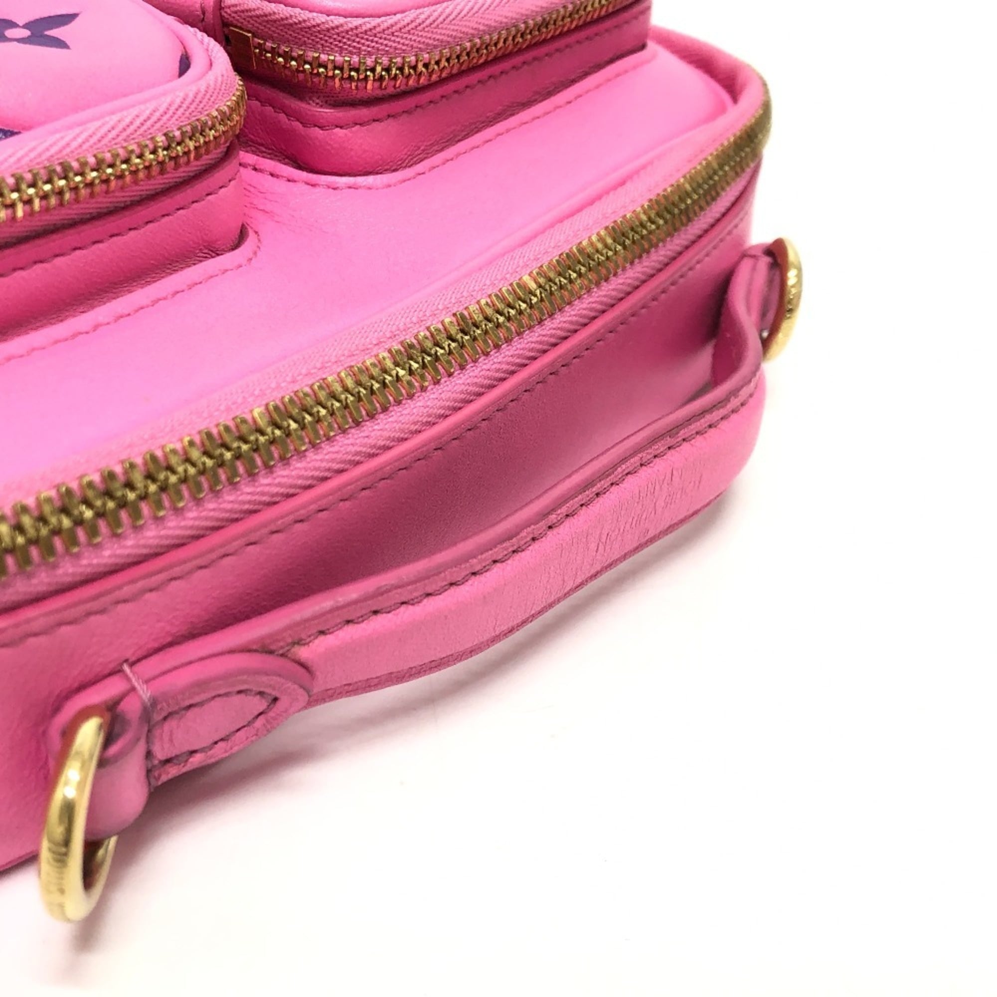 Louis Vuitton Pink Rose Leather Shoulder Bag (Pre-Owned)