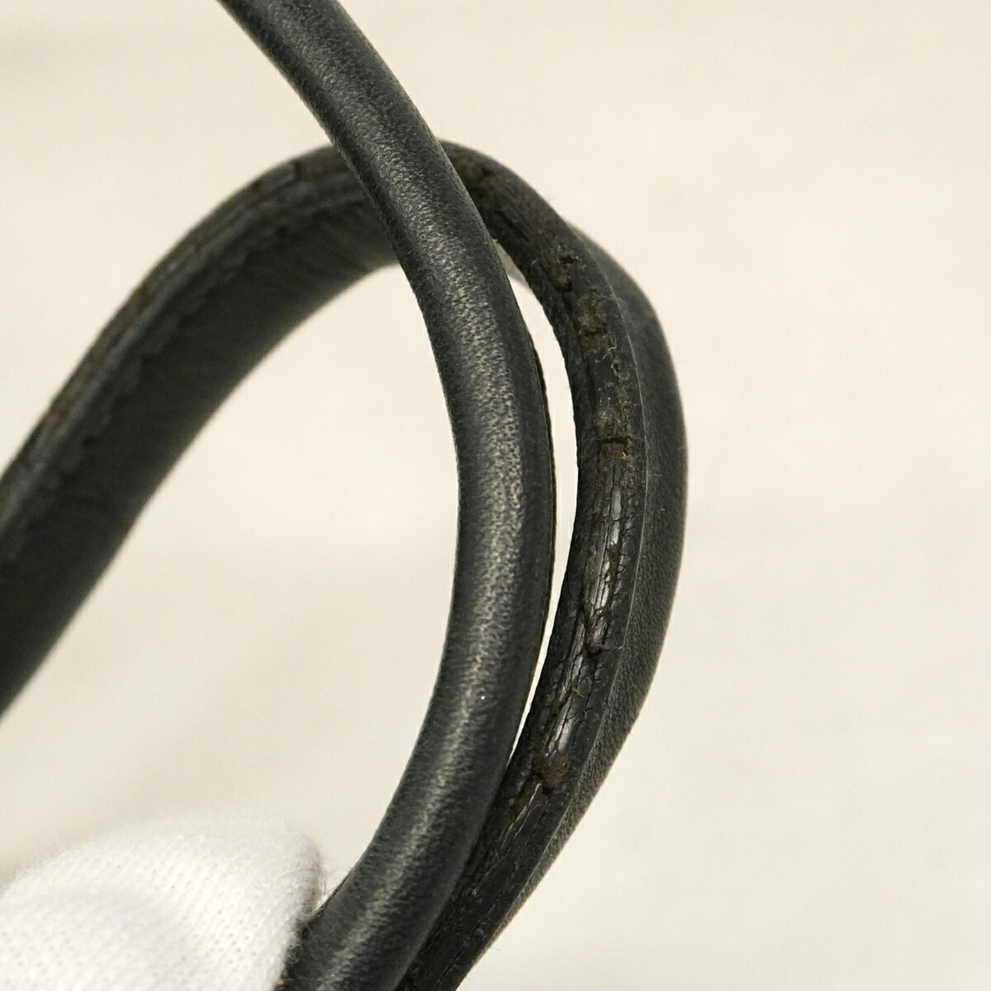 Gucci Black Leather Shoulder Bag (Pre-Owned)