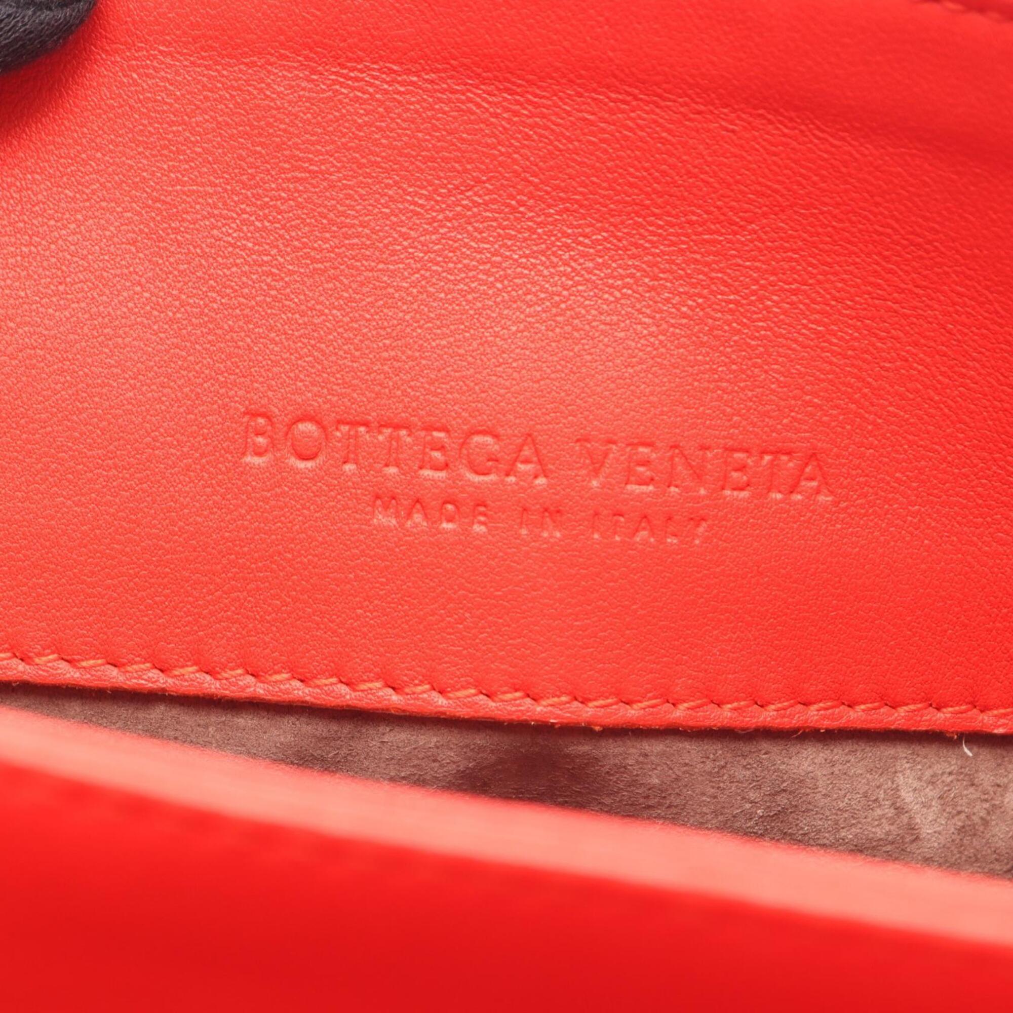 Bottega Veneta Red Color Leather Shoulder Bag (Pre-Owned)