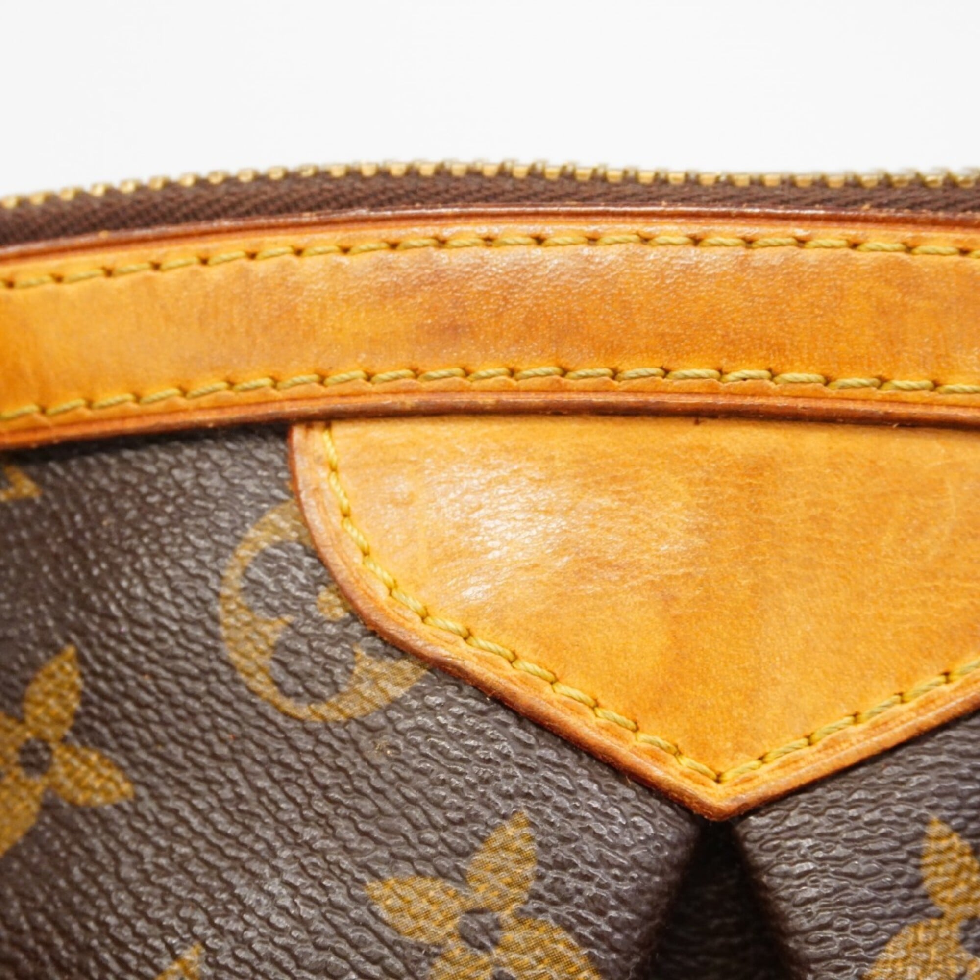Louis Vuitton Brown Handbag (Pre-Owned)