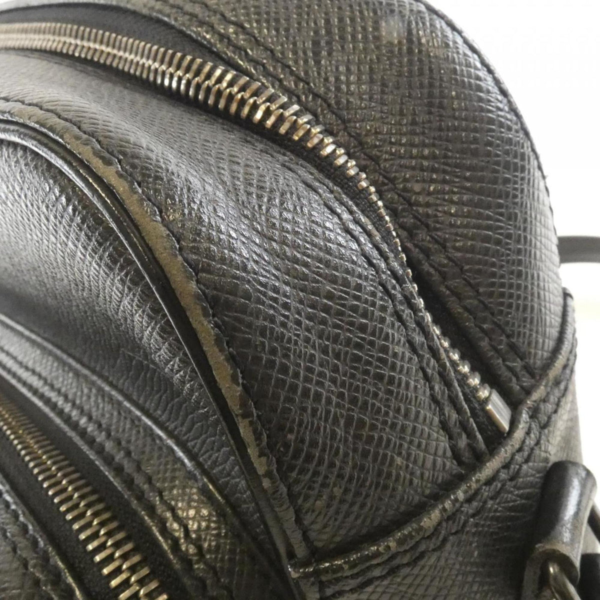 Louis Vuitton Ardoise Leather Shoulder Bag (Pre-Owned)