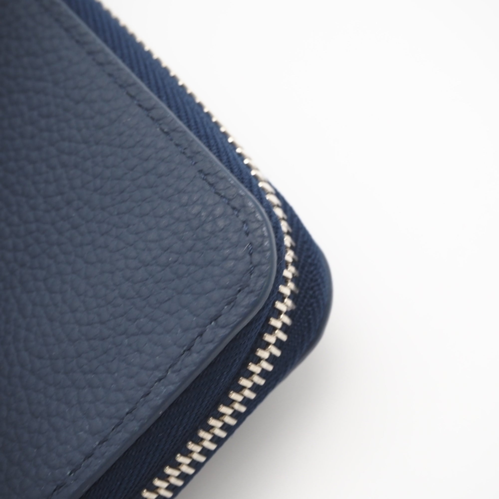 Louis Vuitton Navy Leather Long Wallet (Bi-Fold) (Pre-Owned)