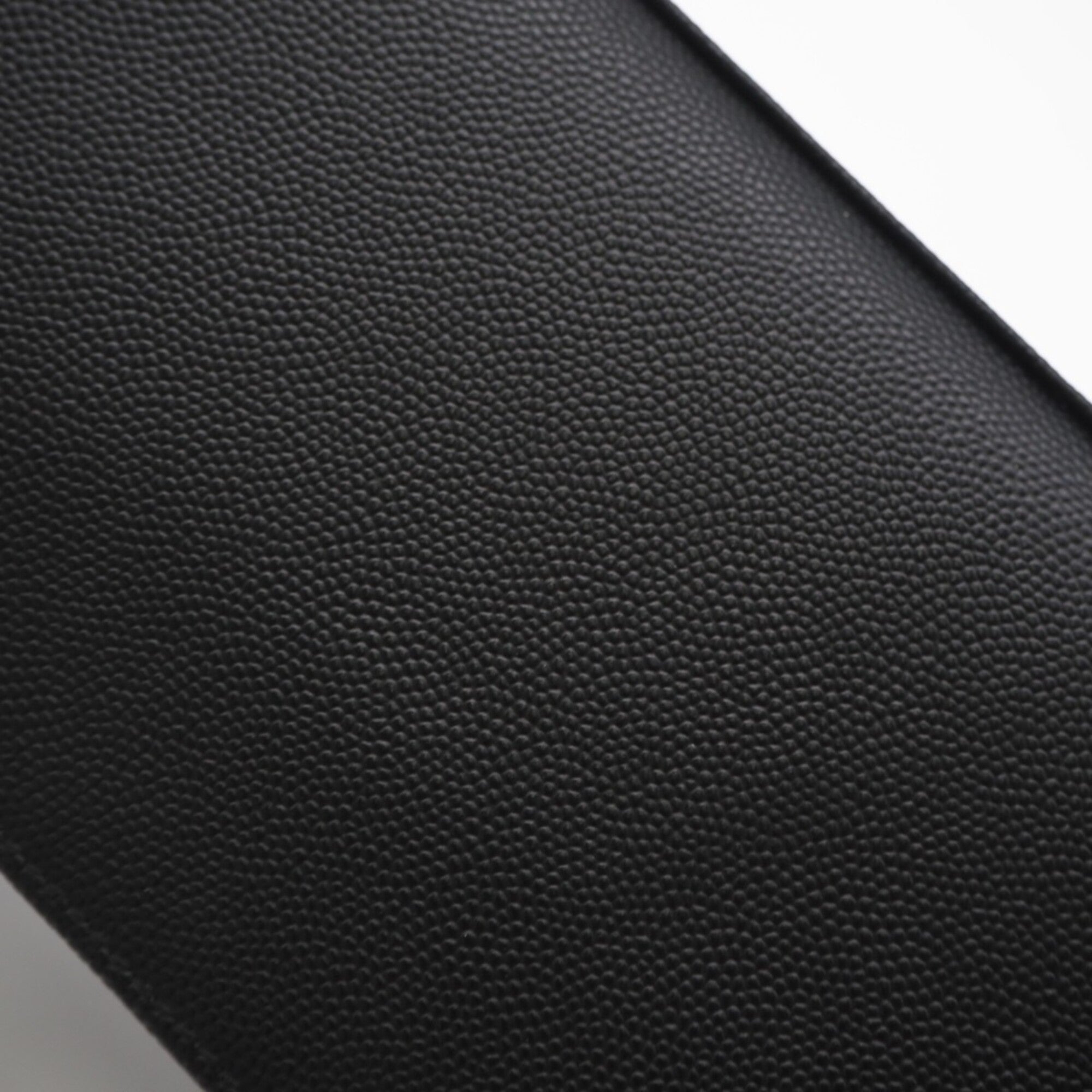 Yves Saint Laurent Black Leather Long Wallet (Bi-Fold) (Pre-Owned)