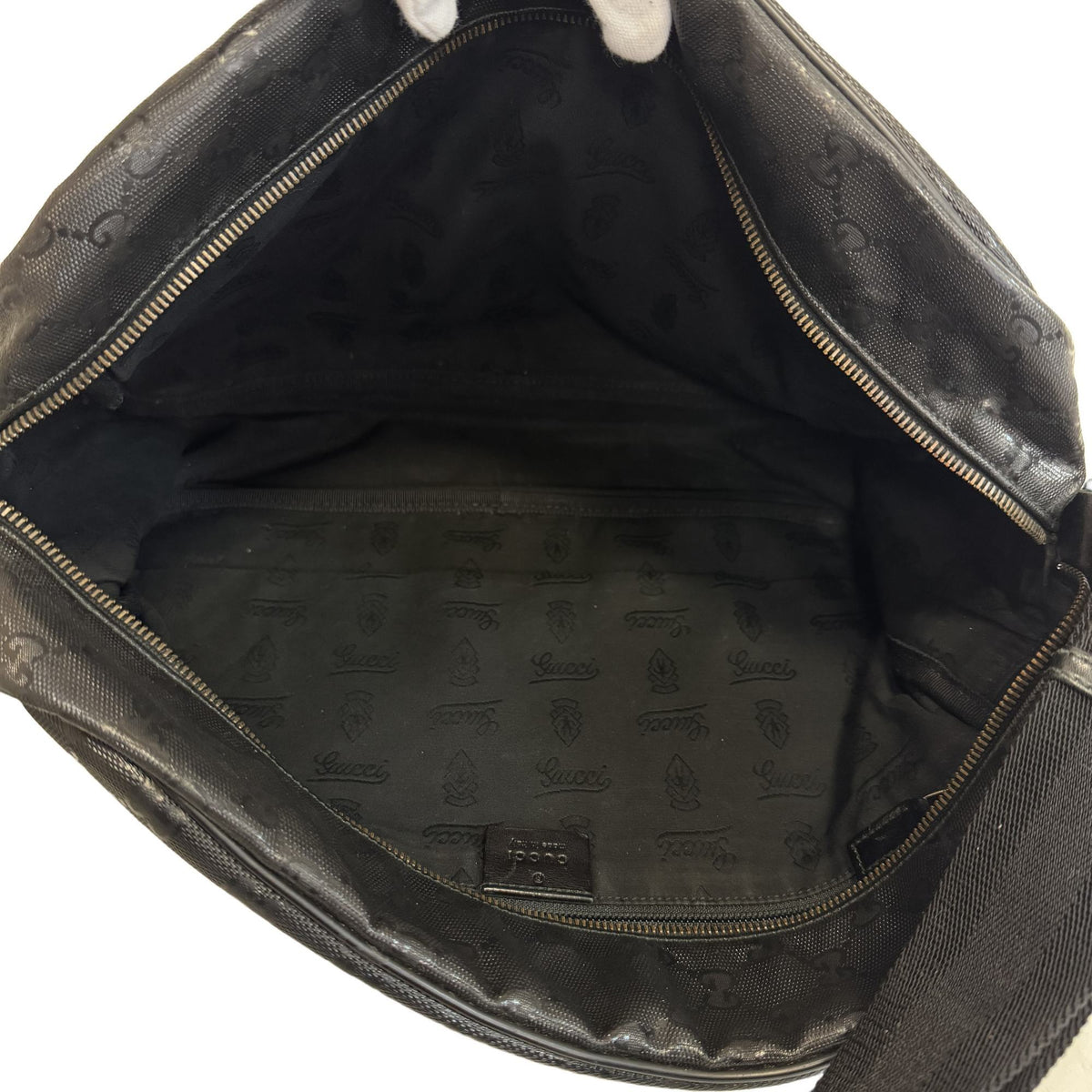 Gucci Gg Imprimé Black Pvc Shoulder Bag (Pre-Owned)