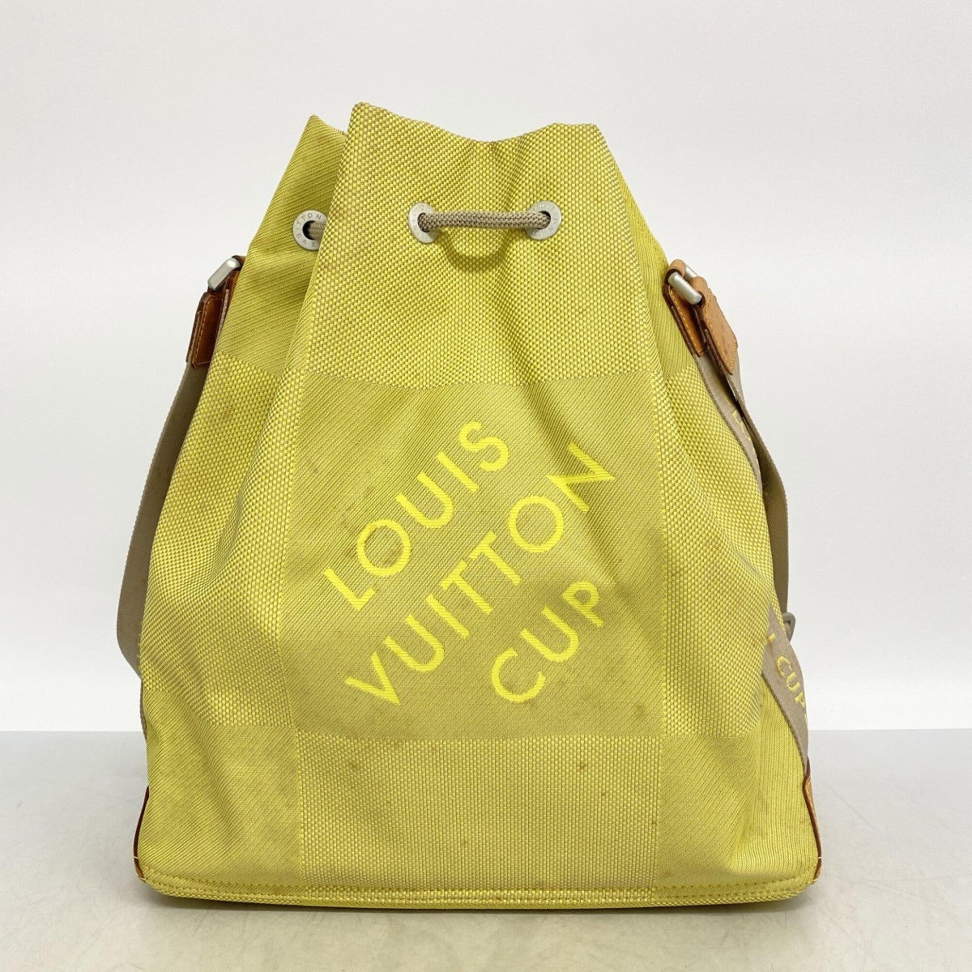 Louis Vuitton Light Green Shoulder Bag (Pre-Owned)