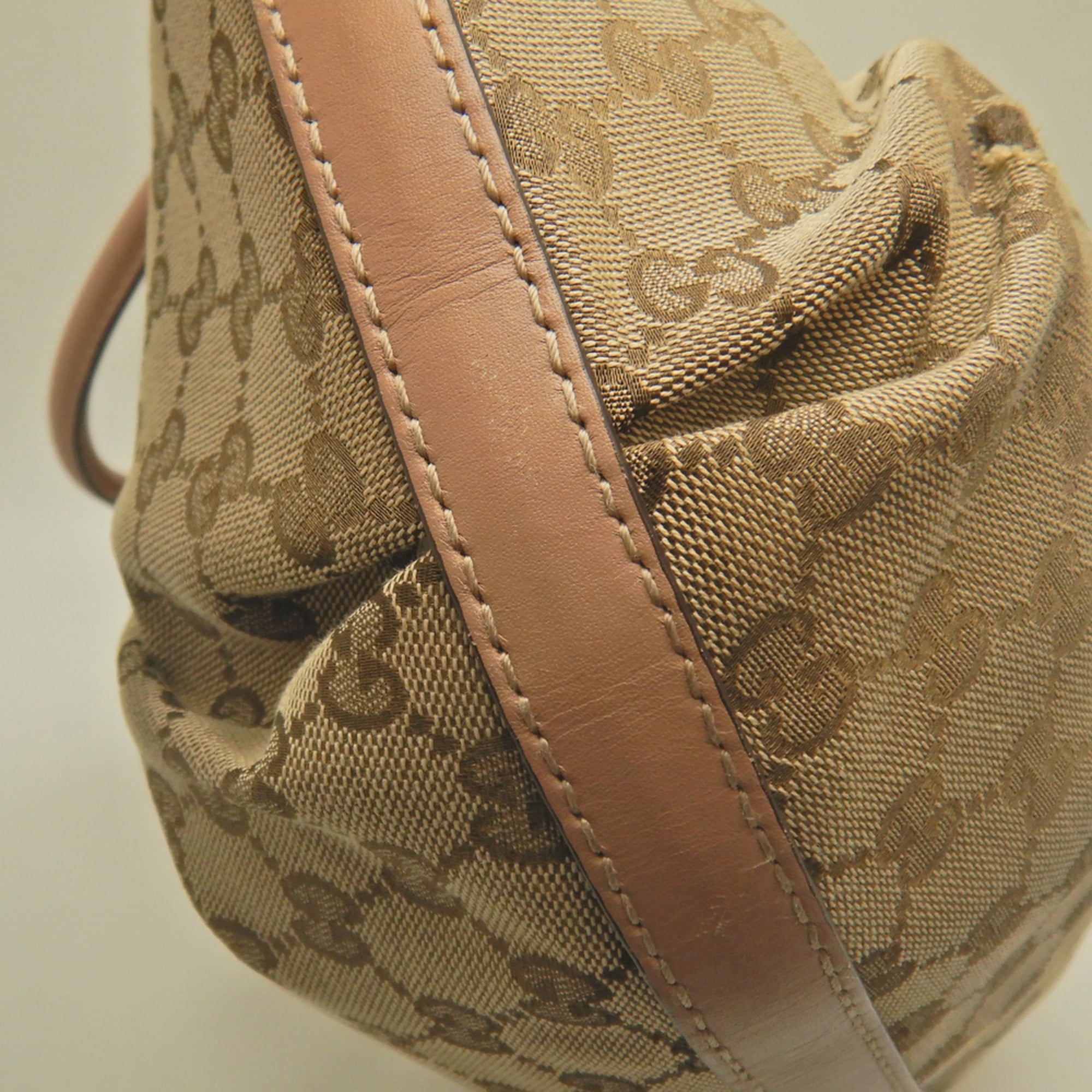 Gucci Beige Yellow Gg Canvas Leather Tote Bag (Pre-Owned)