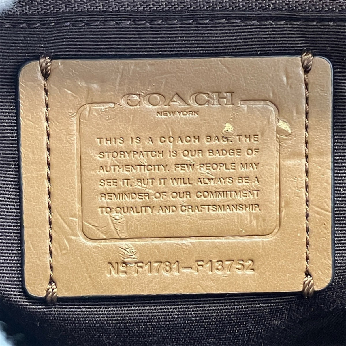 Coach Red Color Wine Pvc Leather Shoulder Bag (Pre-Owned)