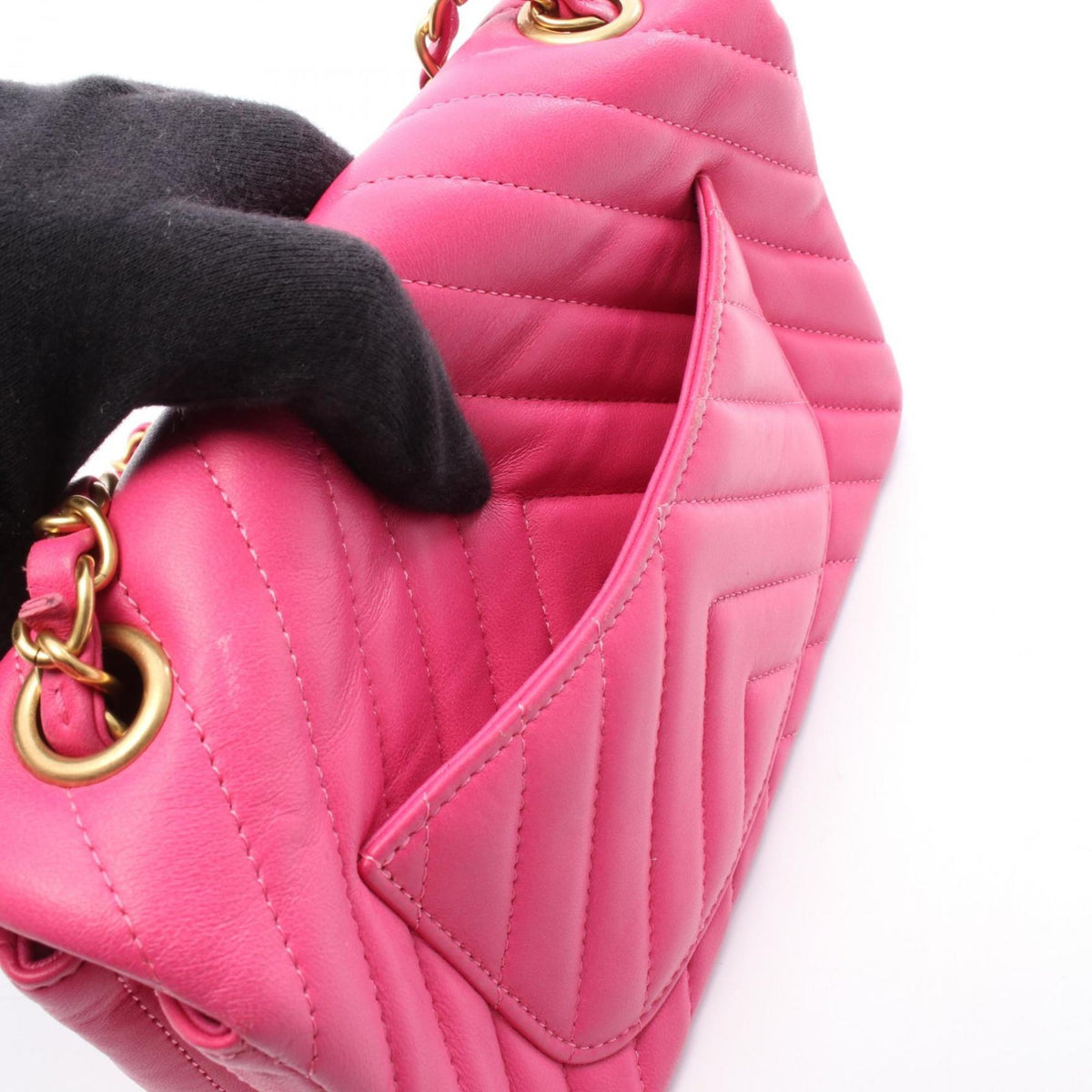 Chanel Pink Leather Handbag Shoulder Bag (Pre-Owned)