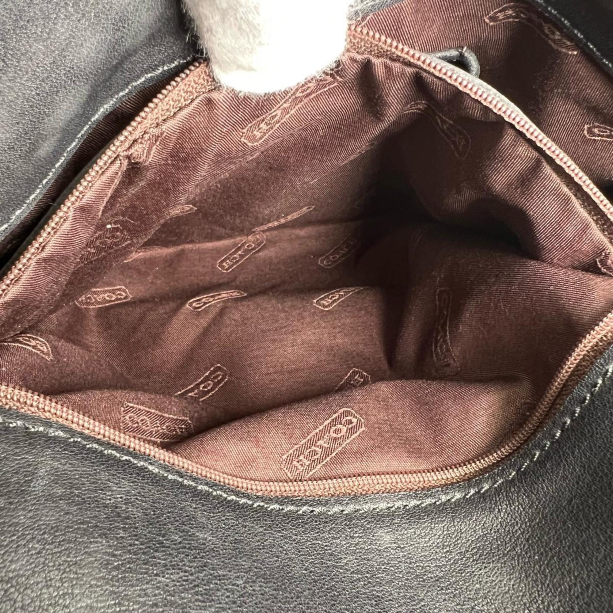 Coach Black Leather Shoulder Bag (Pre-Owned)