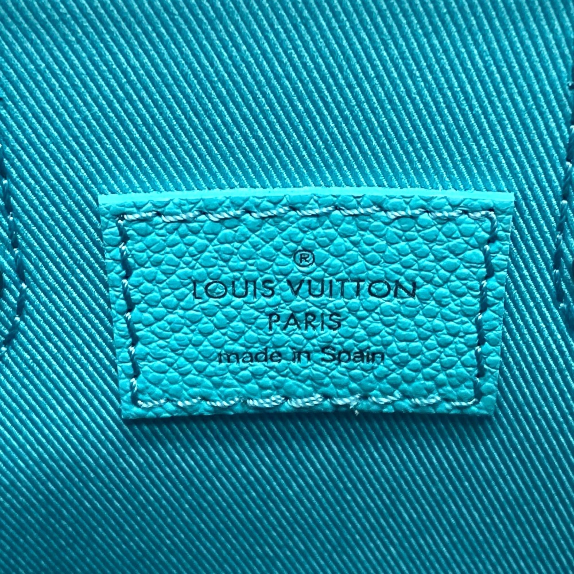 Louis Vuitton Blue Leather Shoulder Bag (Pre-Owned)