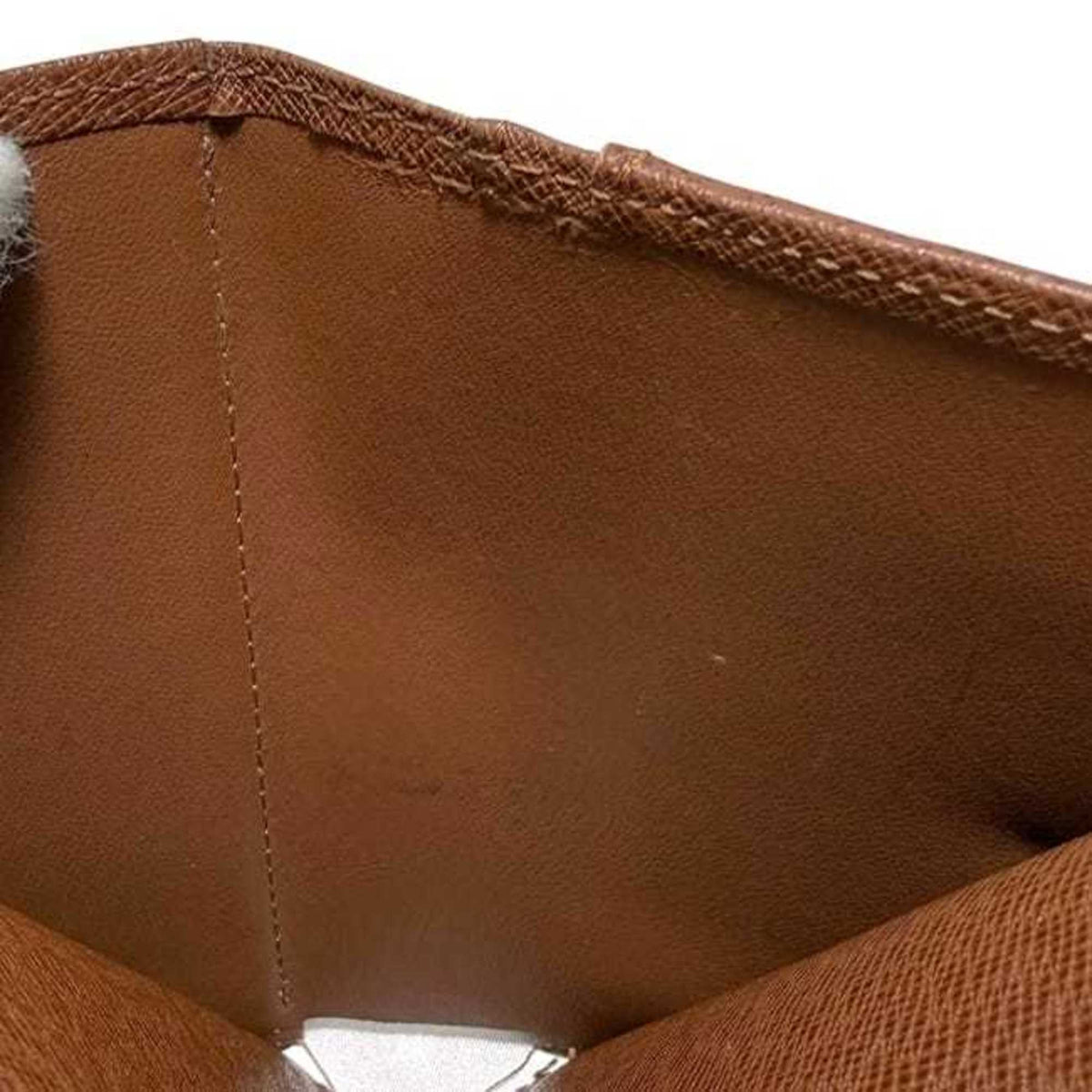 Louis Vuitton Monogram Monogram Wallet (Bi-Fold) (Pre-Owned)