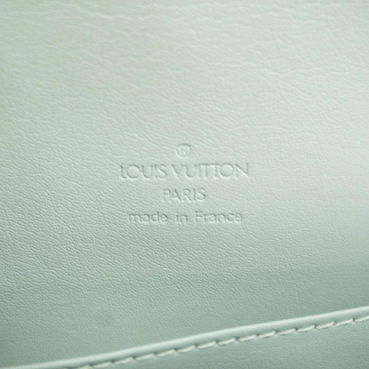 Louis Vuitton Gris Shoulder Bag (Pre-Owned)