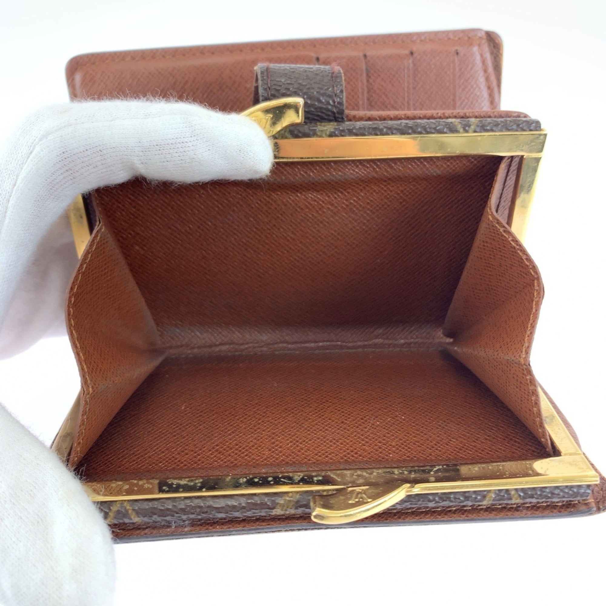 Louis Vuitton Brown Monogram Monogram Wallet (Bi-Fold) (Pre-Owned)