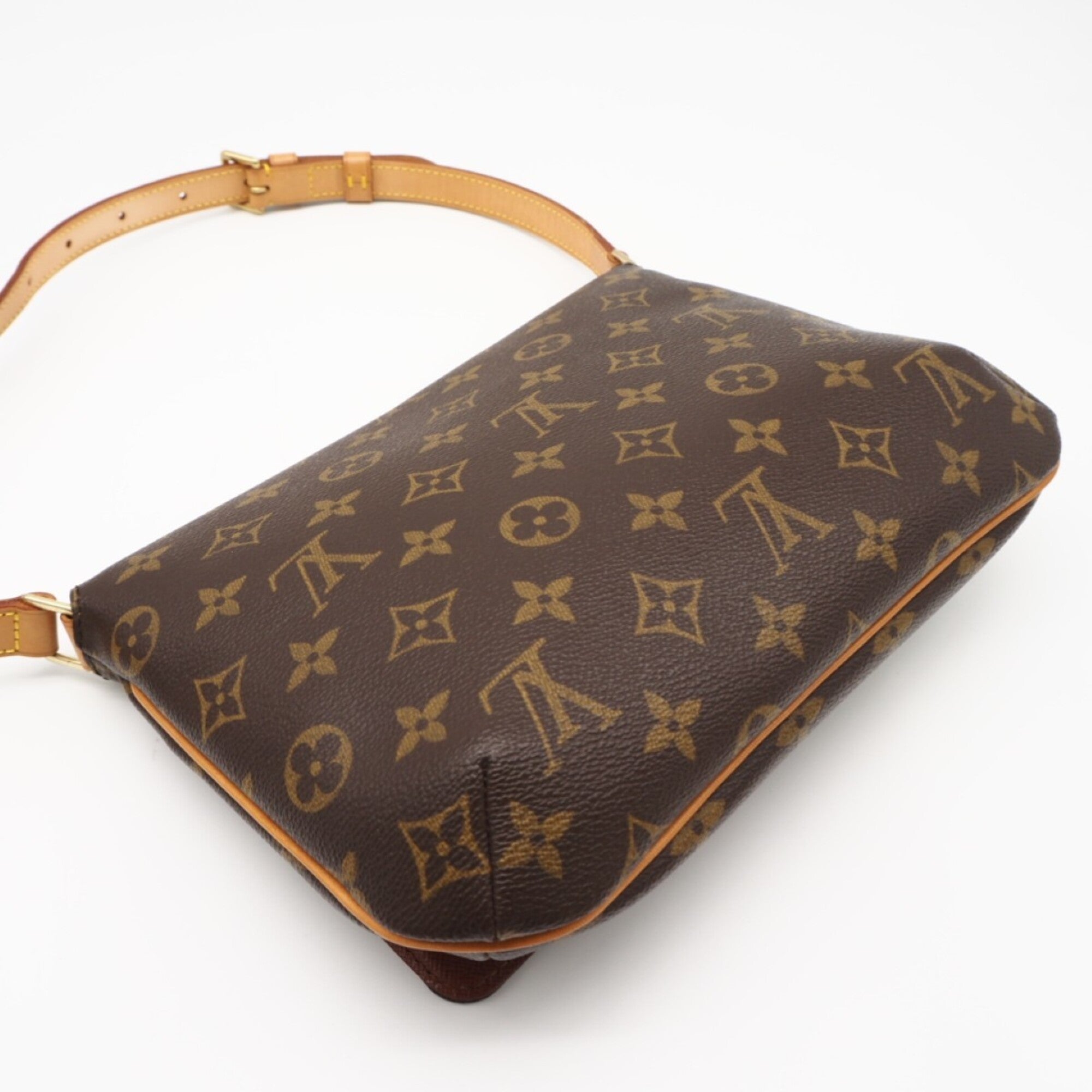 Louis Vuitton Brown Coated Canvas Leather Shoulder Bag (Pre-Owned)