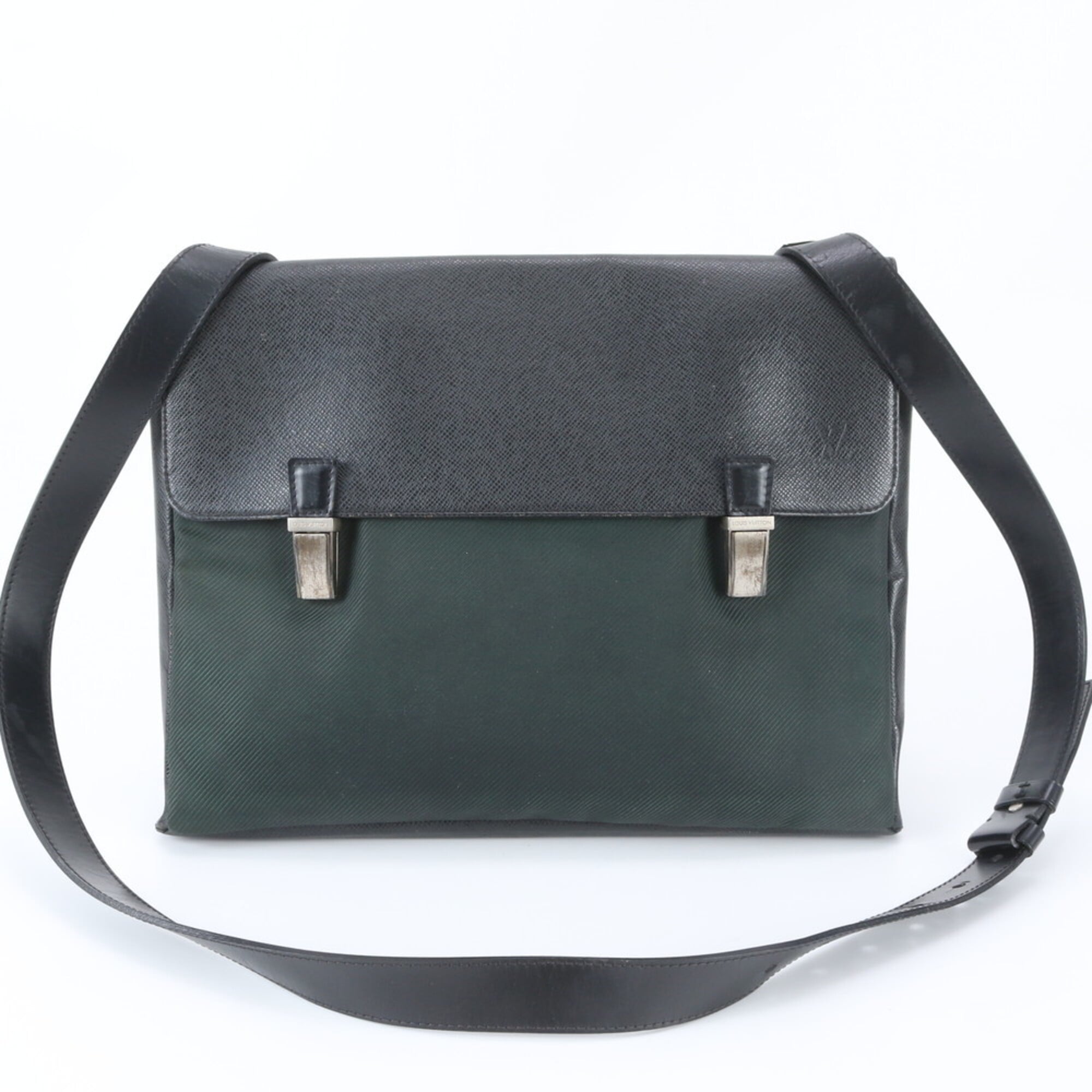 Louis Vuitton Taiga Ardoise Taiga Leather Shoulder Bag (Pre-Owned)