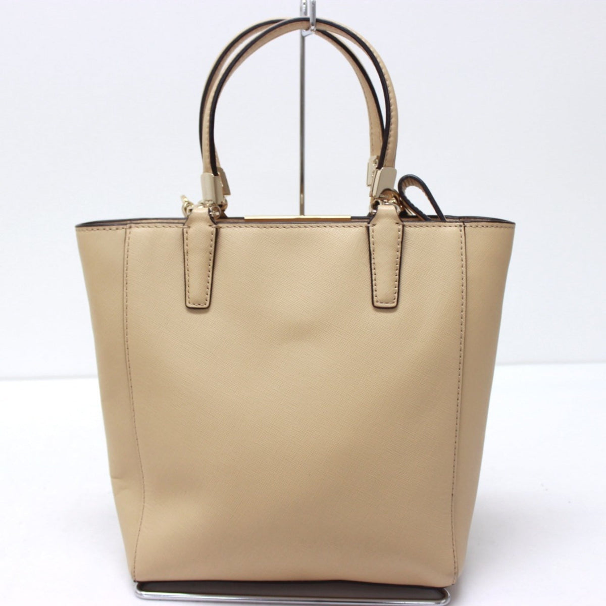 Coach Madison Beige Leather Handbag Shoulder Bag (Pre-Owned)