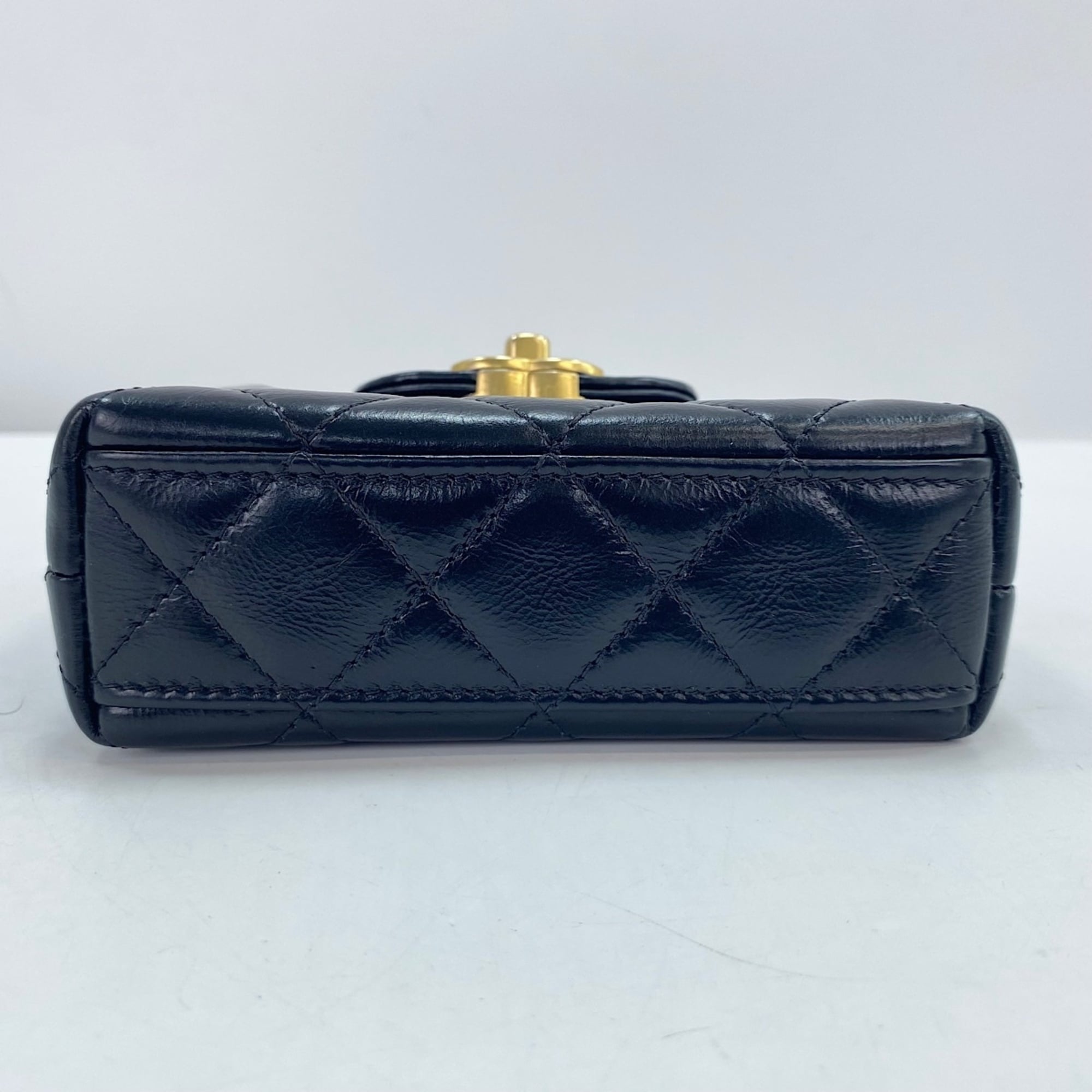 Chanel Black Shoulder Bag (Pre-Owned)