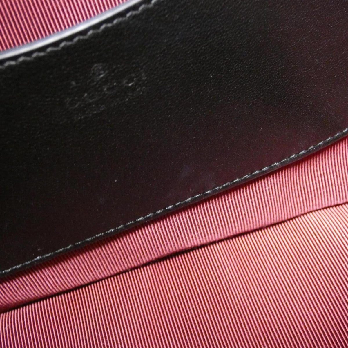 Gucci Black Handbag (Pre-Owned)