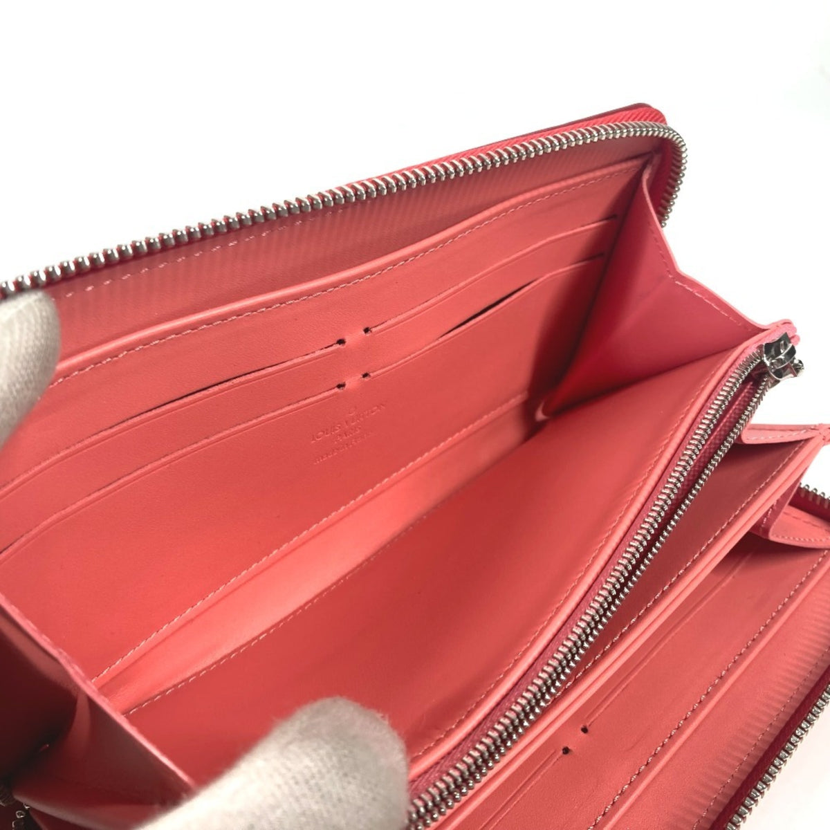Louis Vuitton Pink Poppy Petal Monogram Vernis Rayures Long Wallet (Bi-Fold) (Pre-Owned)