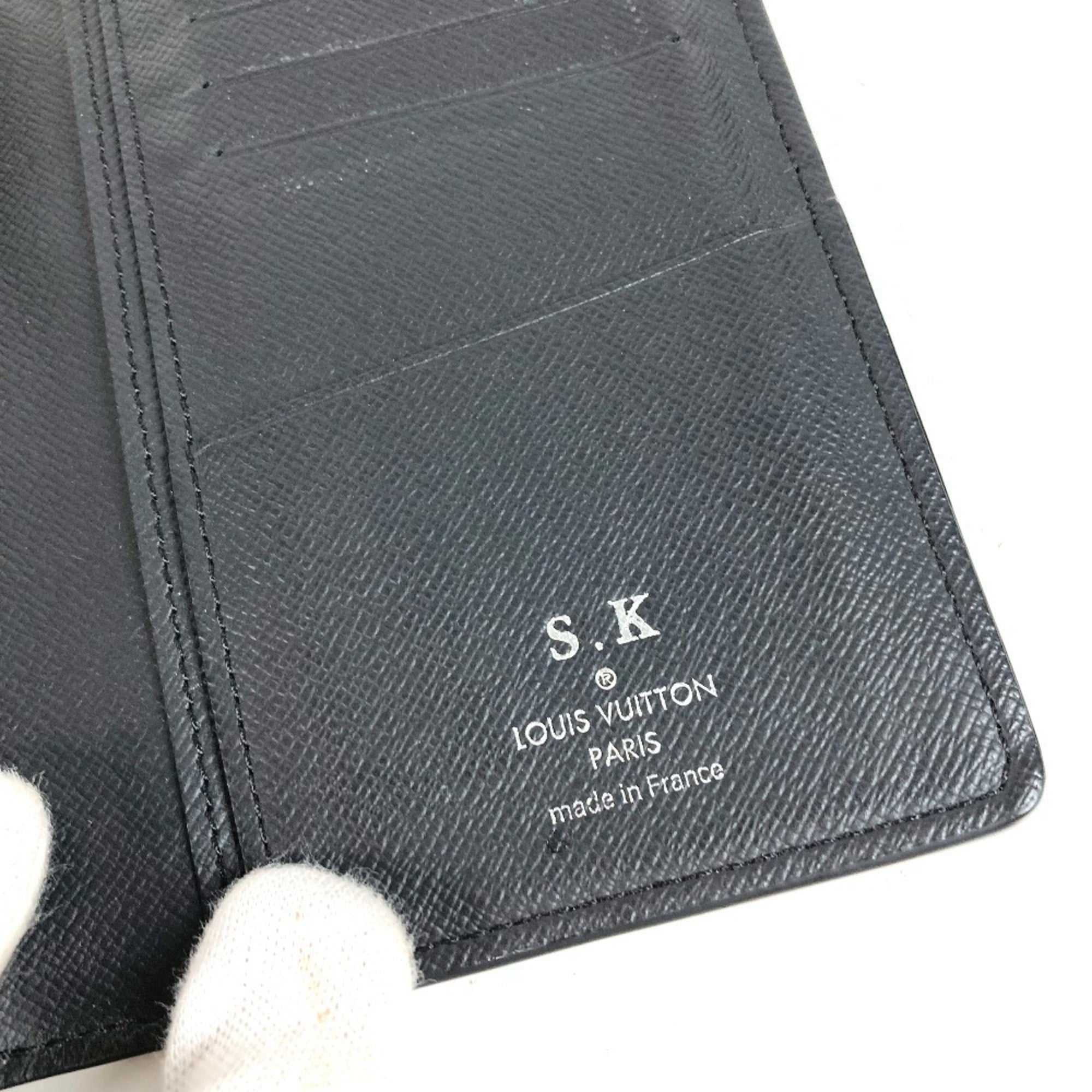 Louis Vuitton Black Noir Epi Leather Long Wallet (Bi-Fold) (Pre-Owned)