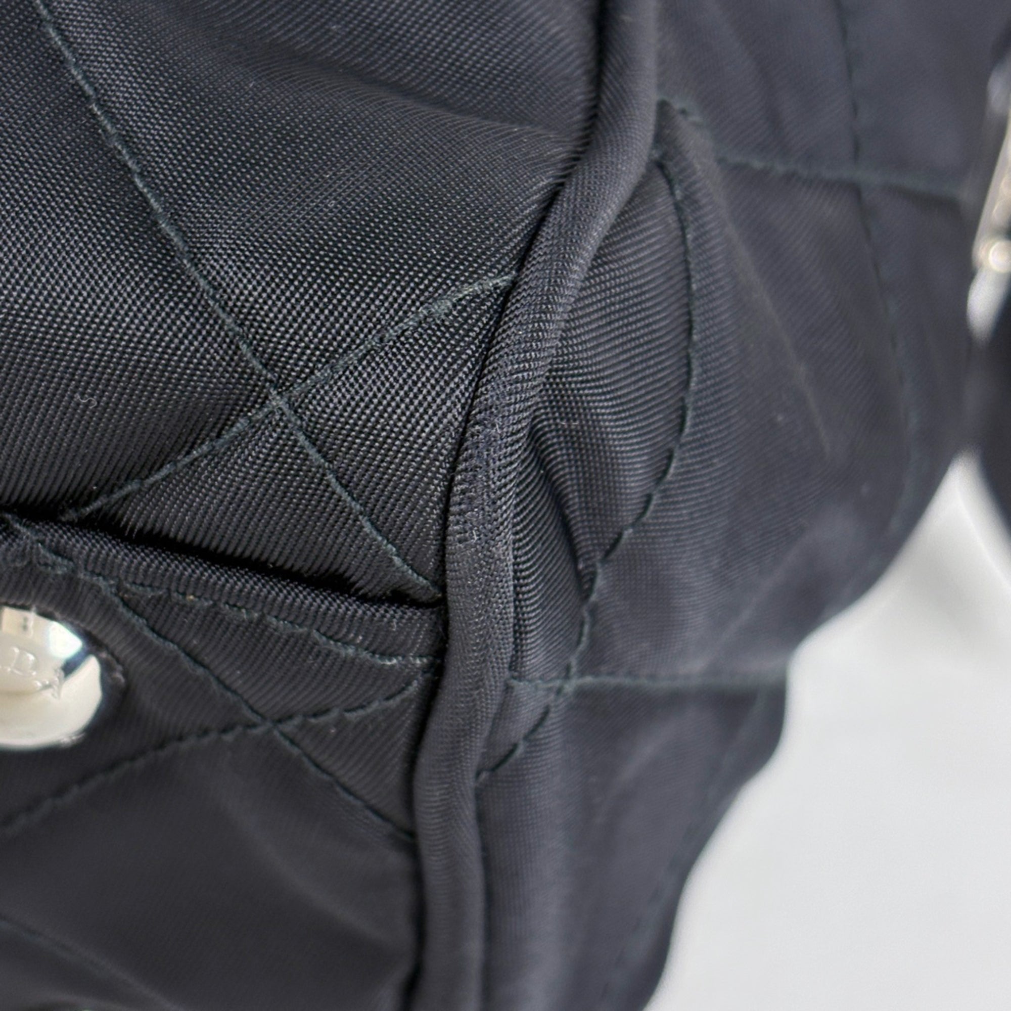 Prada Black Quilting Tote Bag (Pre-Owned)