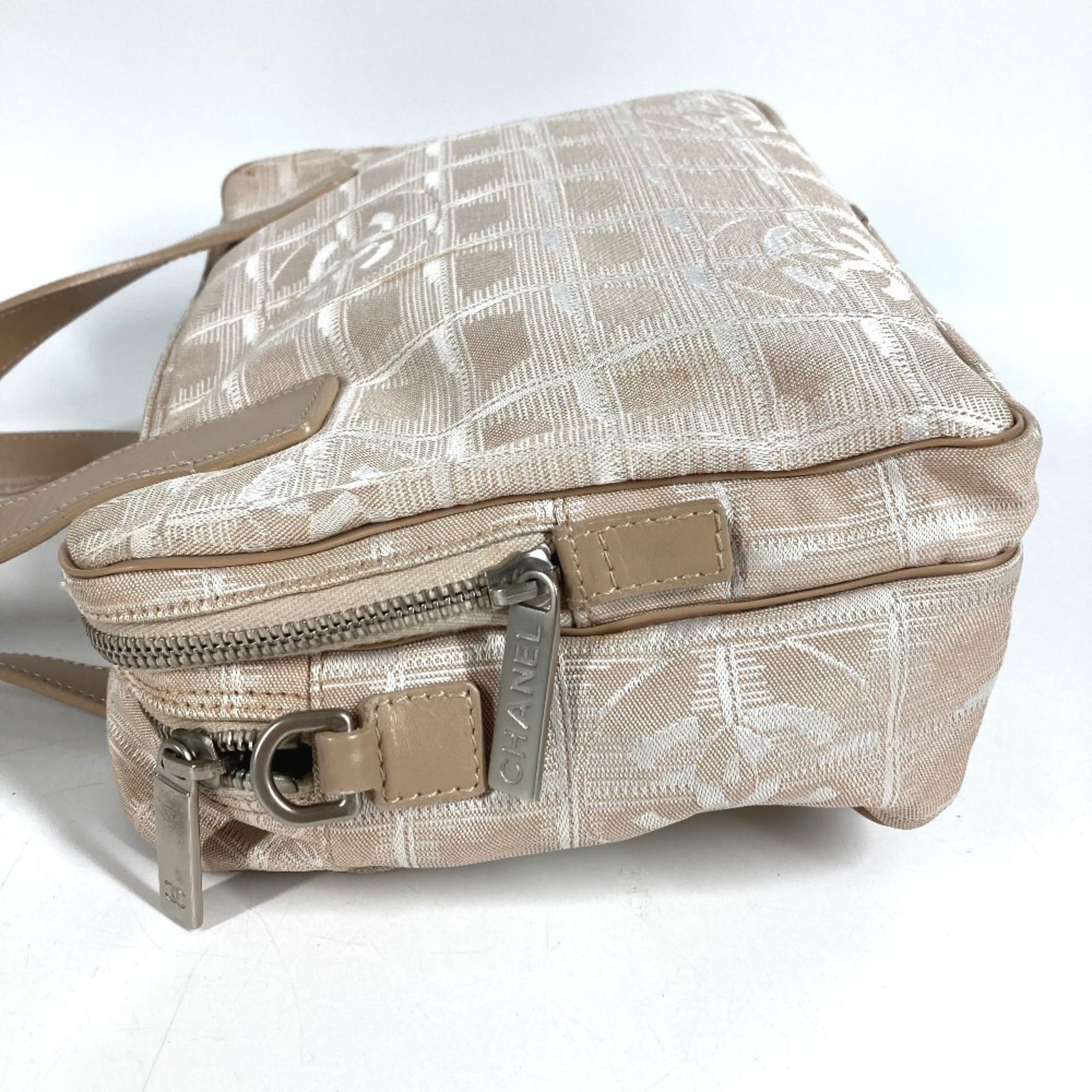 Chanel Beige Nylon Leather Handbag Tote Bag (Pre-Owned)